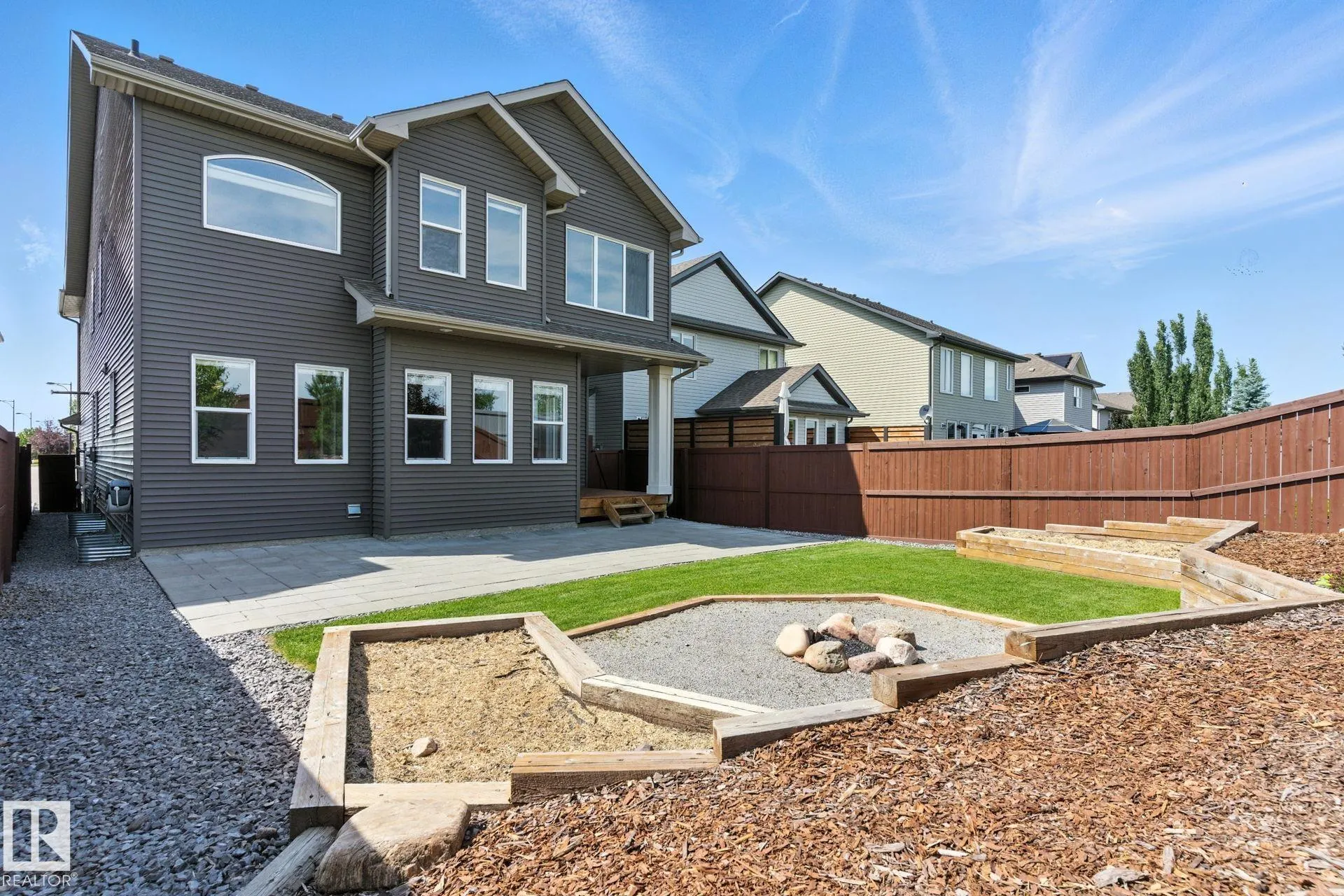 126 SUNTERRA Way