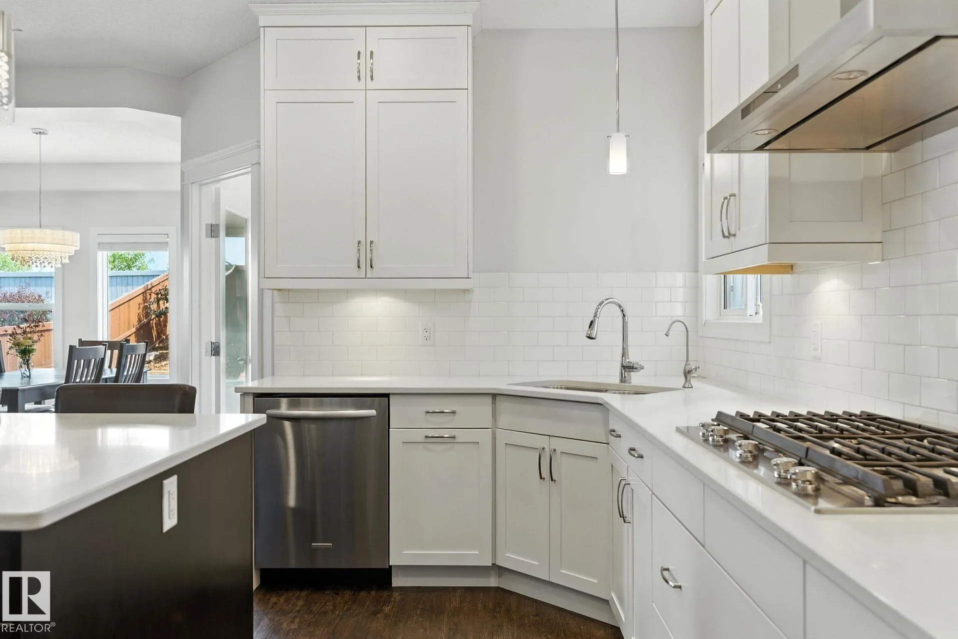 126 SUNTERRA Way