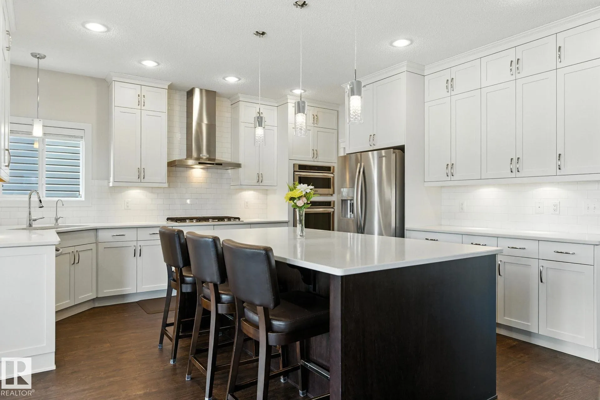 126 SUNTERRA Way