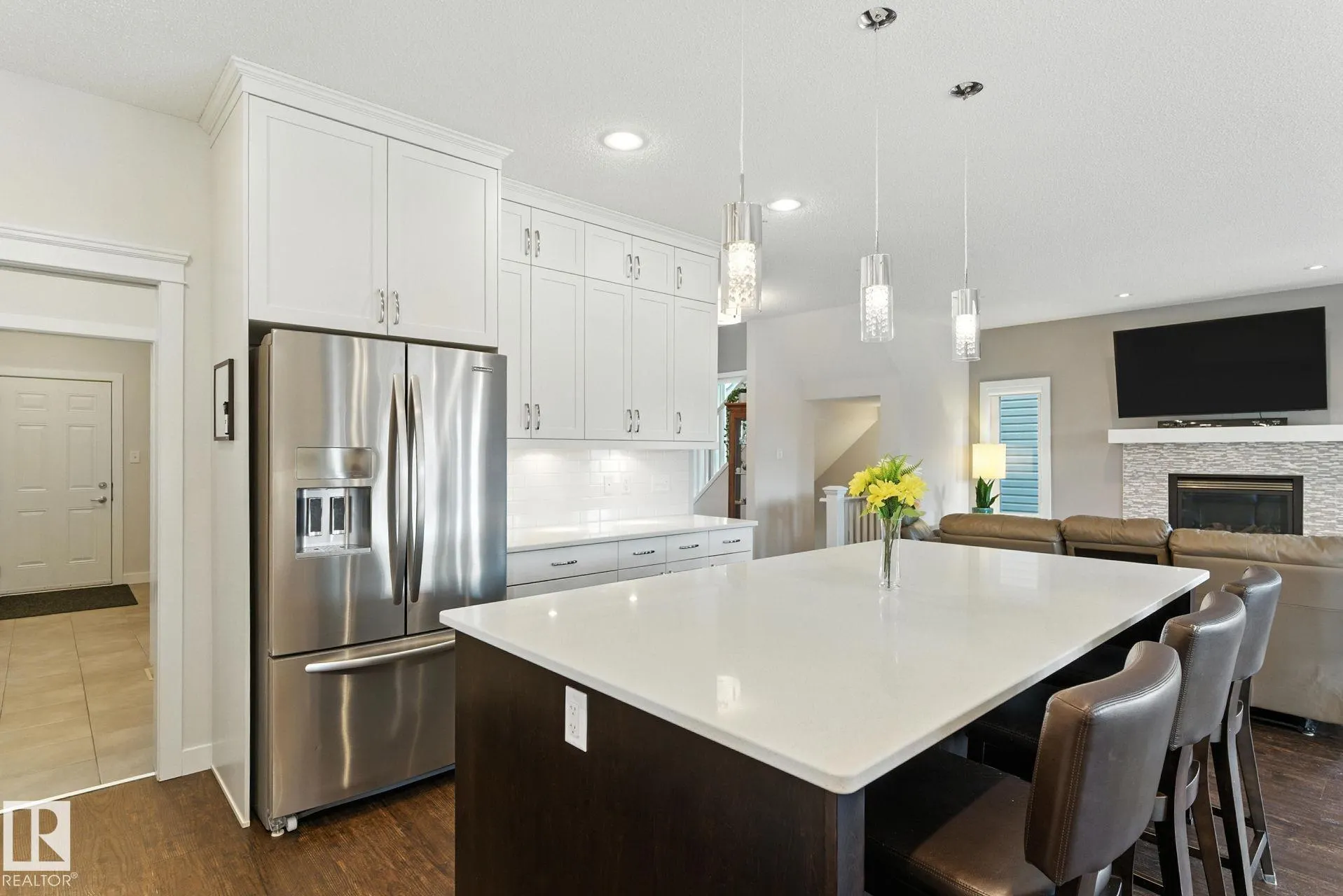 126 SUNTERRA Way