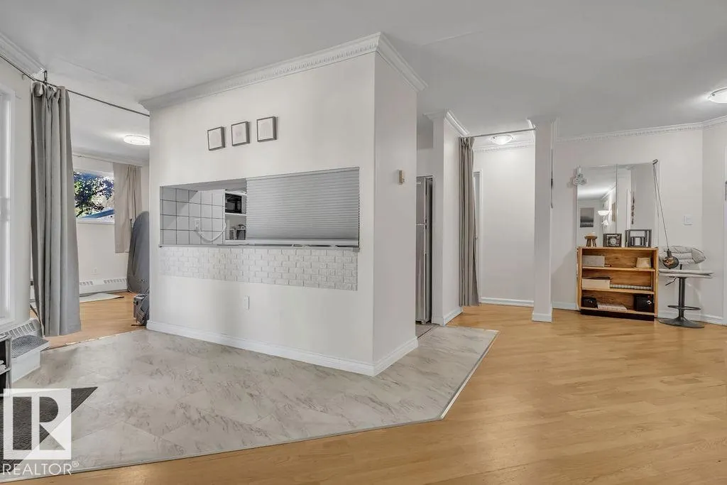 2508 50 Street