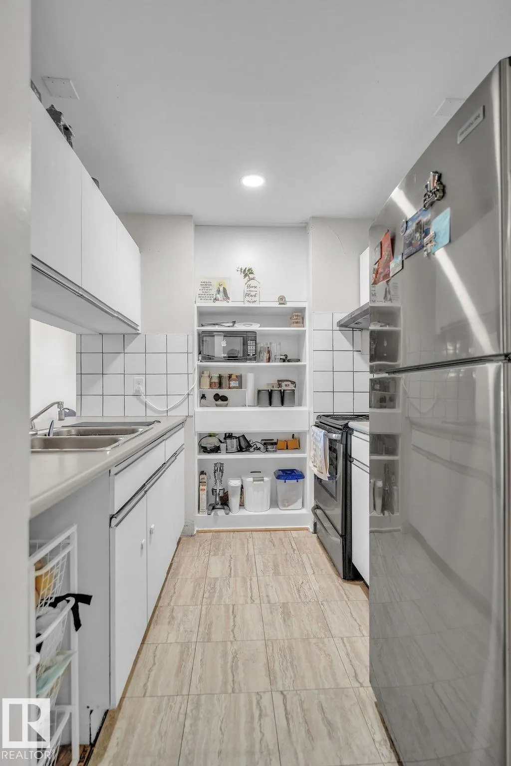 2508 50 Street