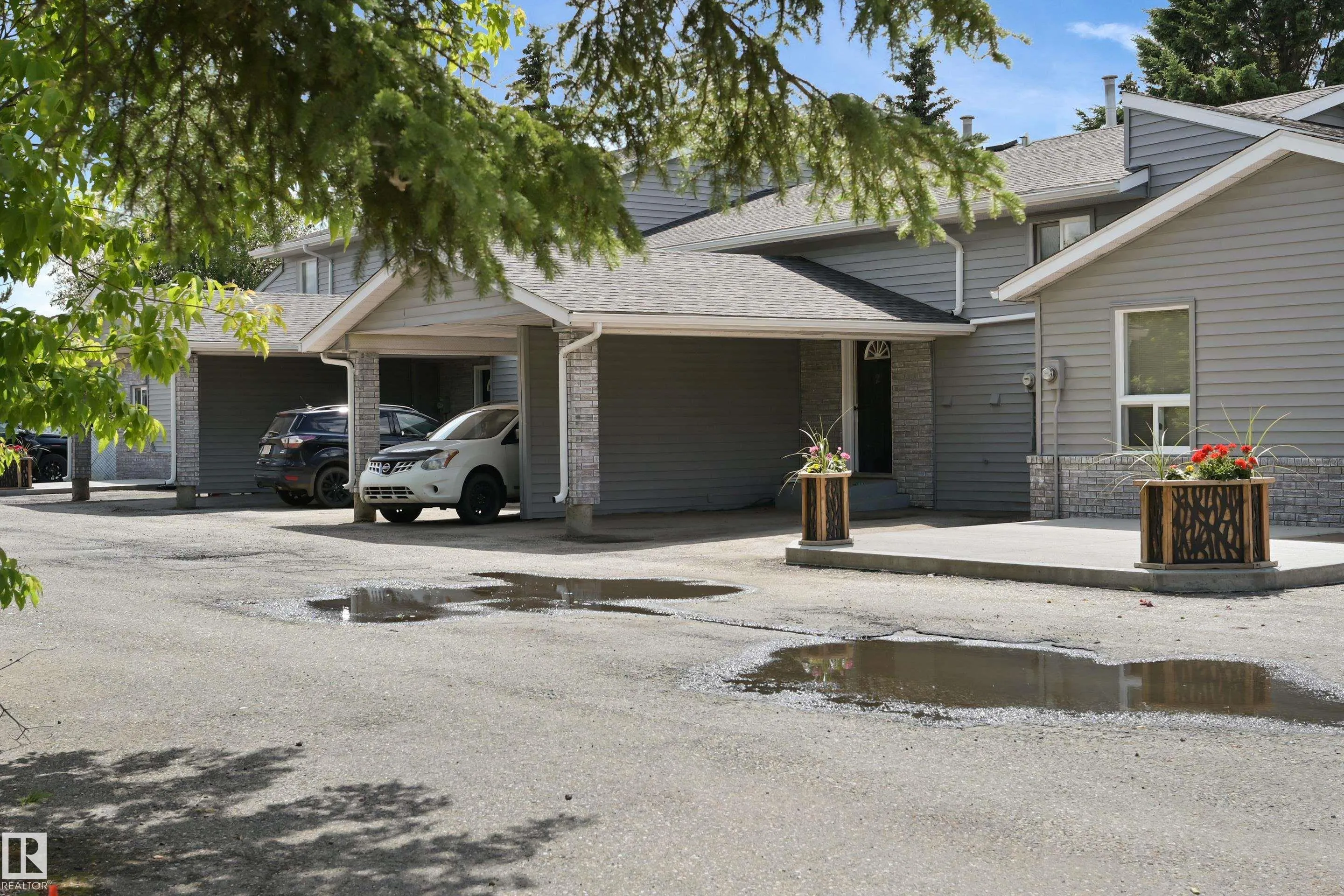 4405 Pleasantview Drive
