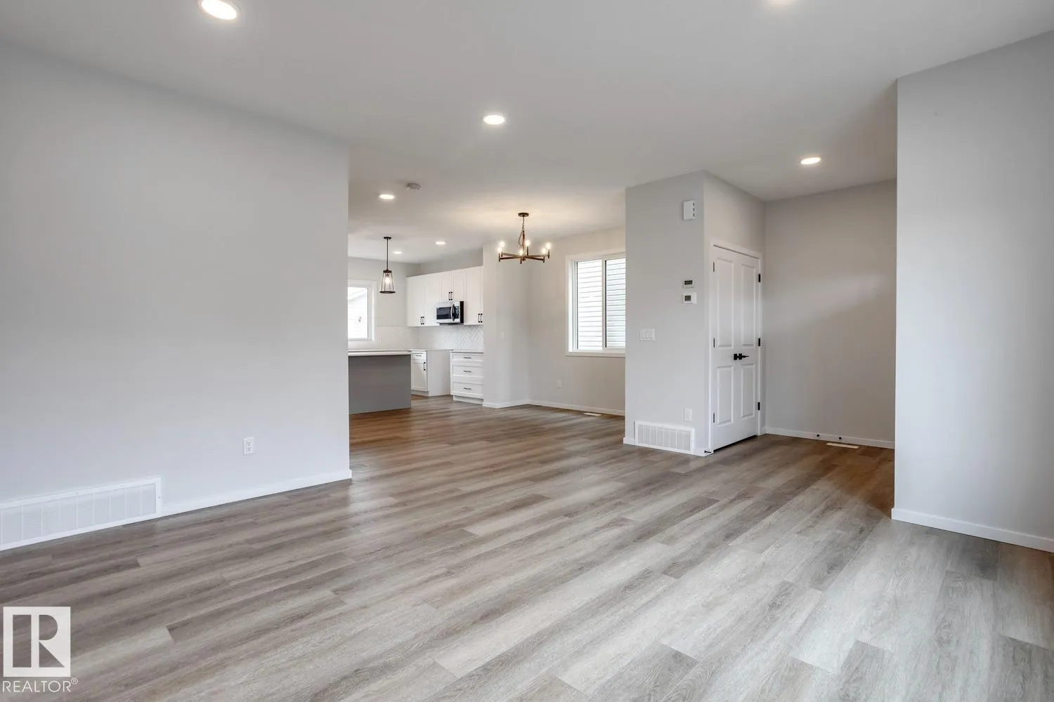 10 HUNTER Place