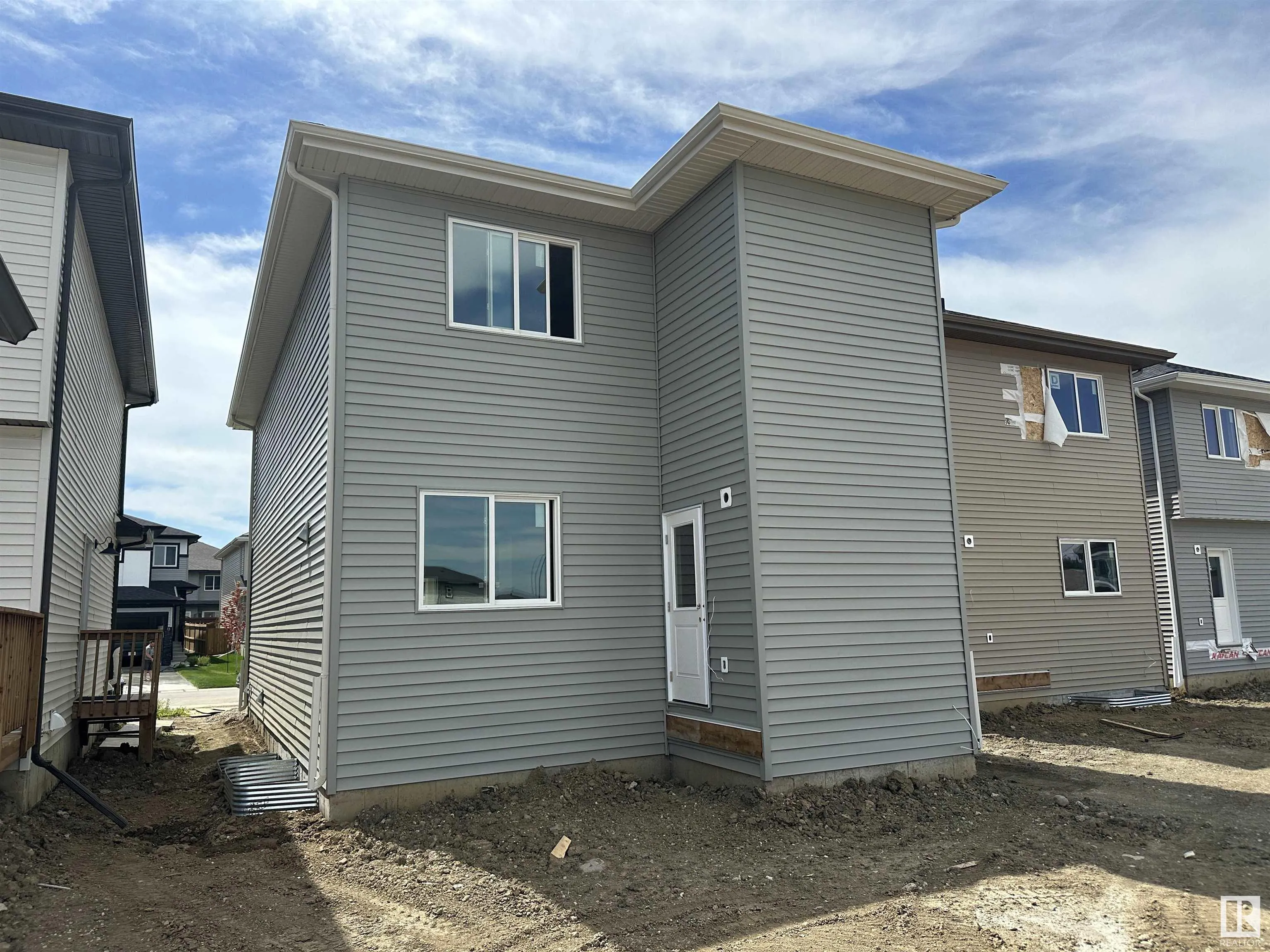 10 HUNTER Place