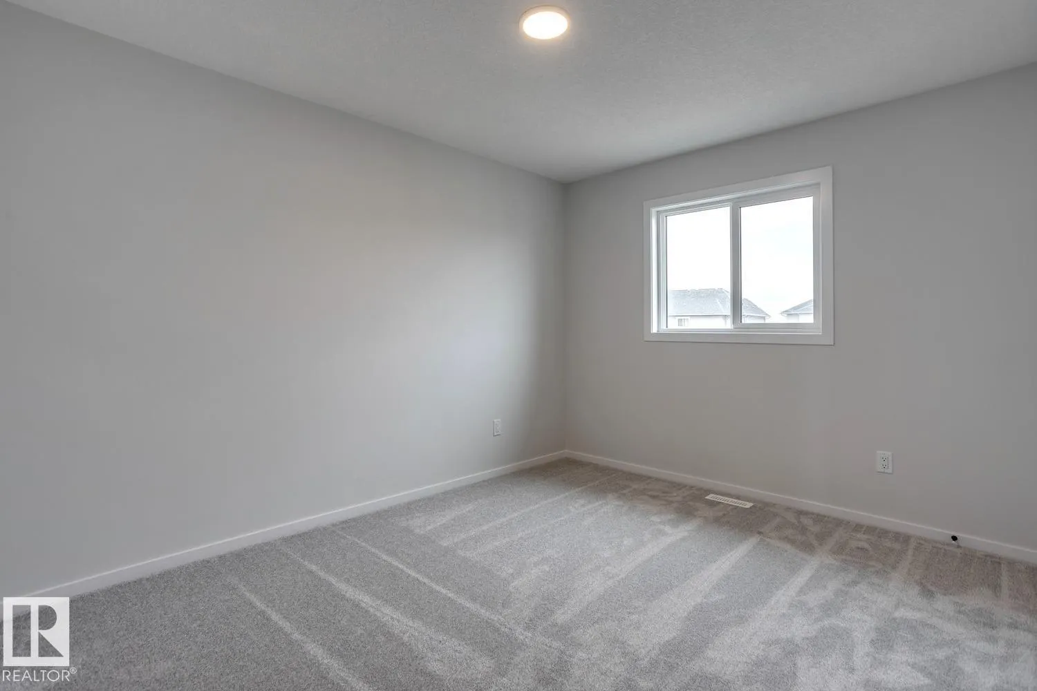 10 HUNTER Place