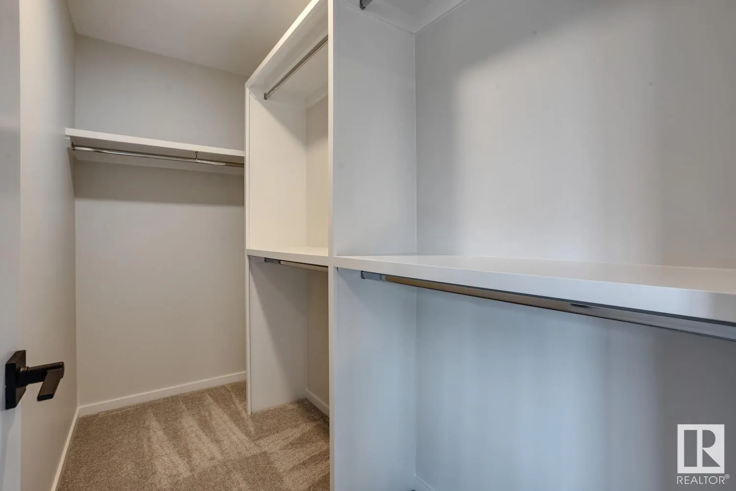 10 HUNTER Place