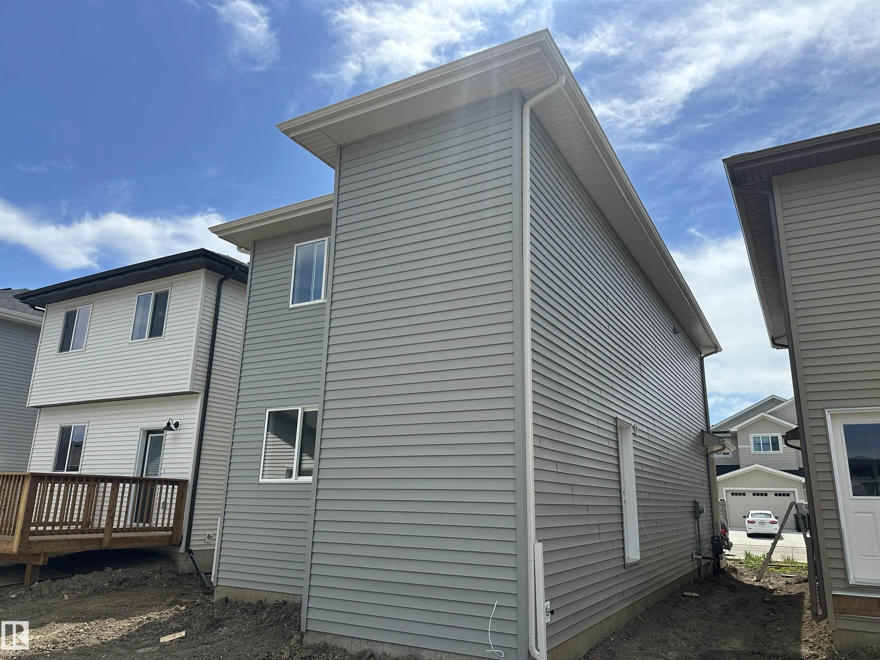 10 HUNTER Place