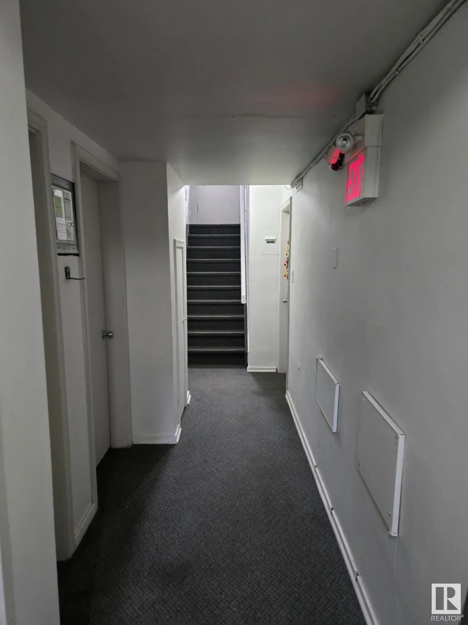 6422 - 6424 132 Avenue