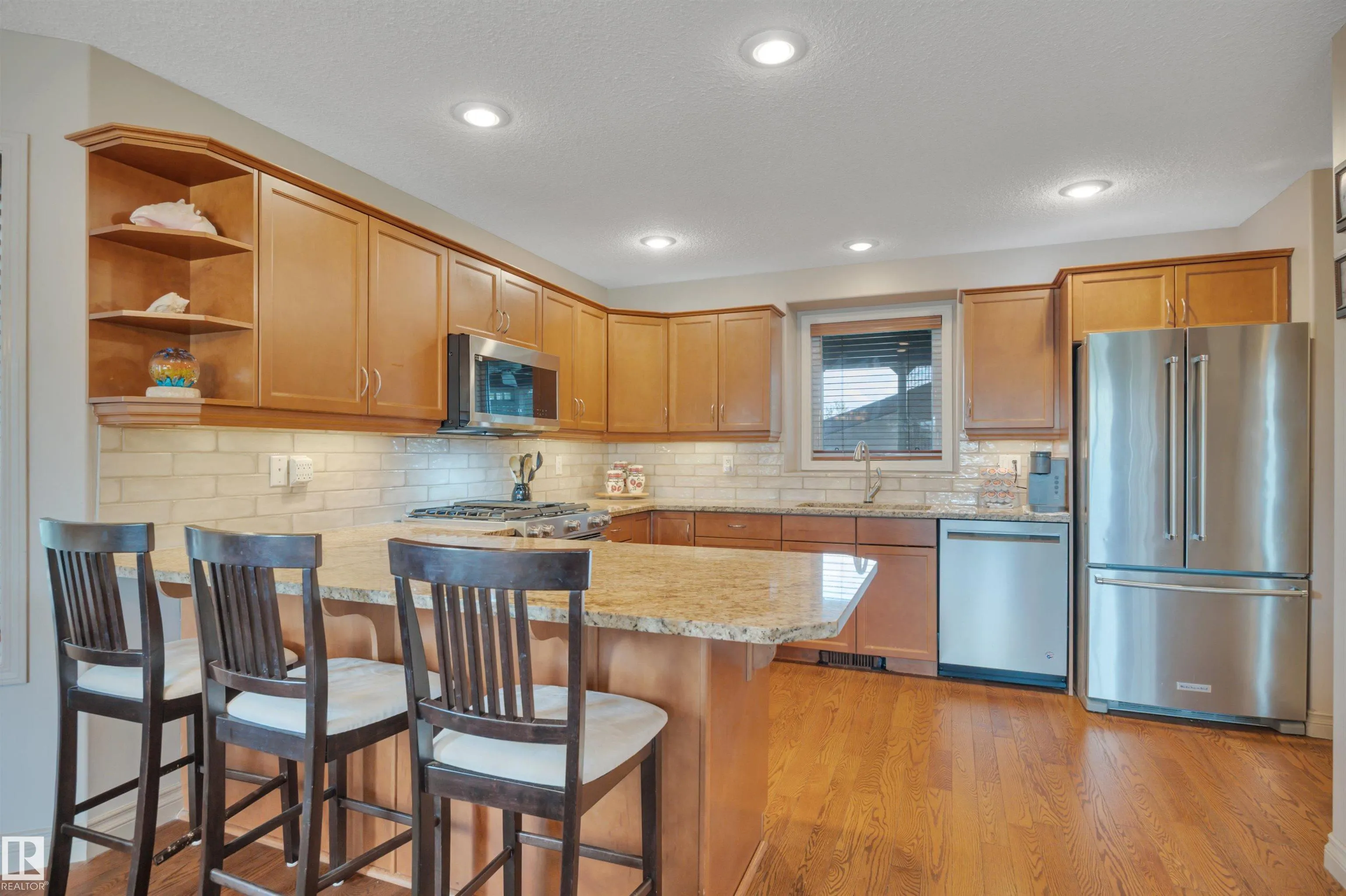 63 SUNTREE Promenade