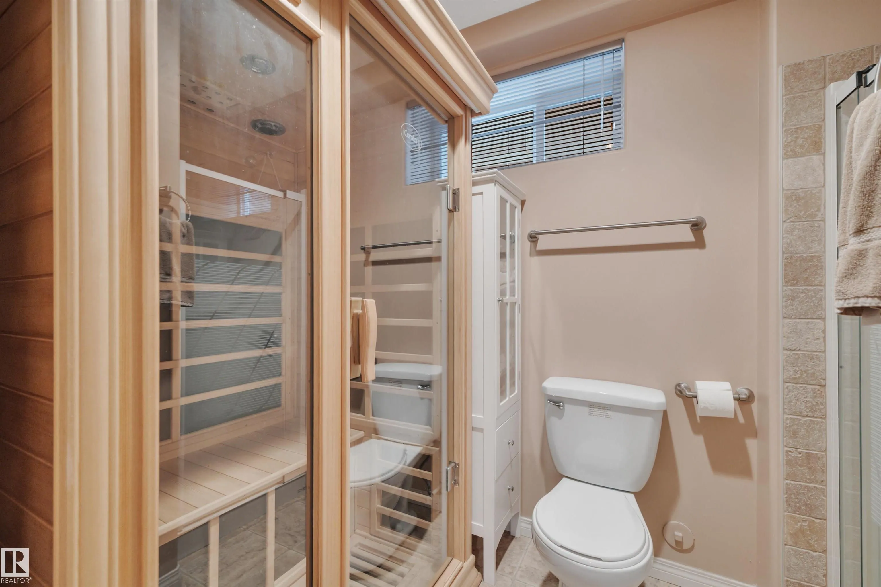 63 SUNTREE Promenade