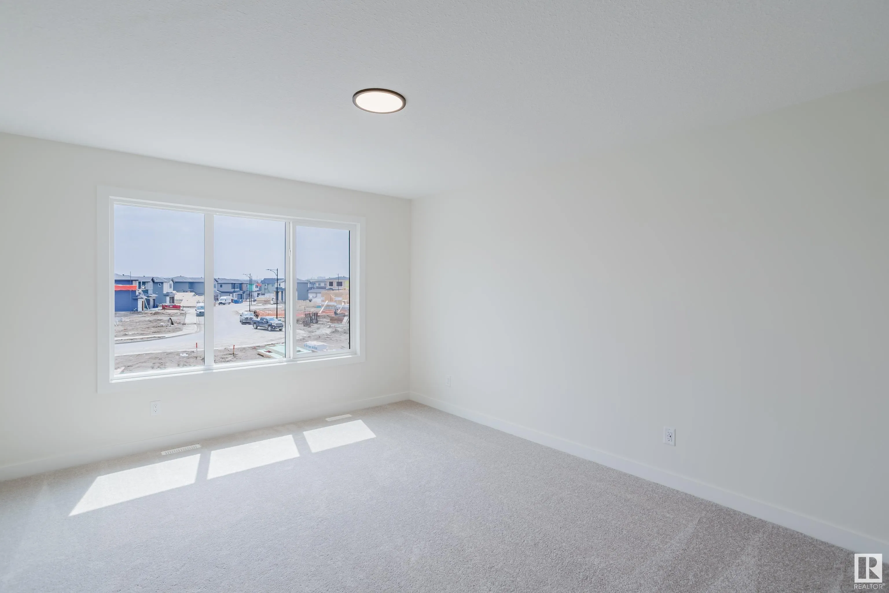 143 Catria Point(e)