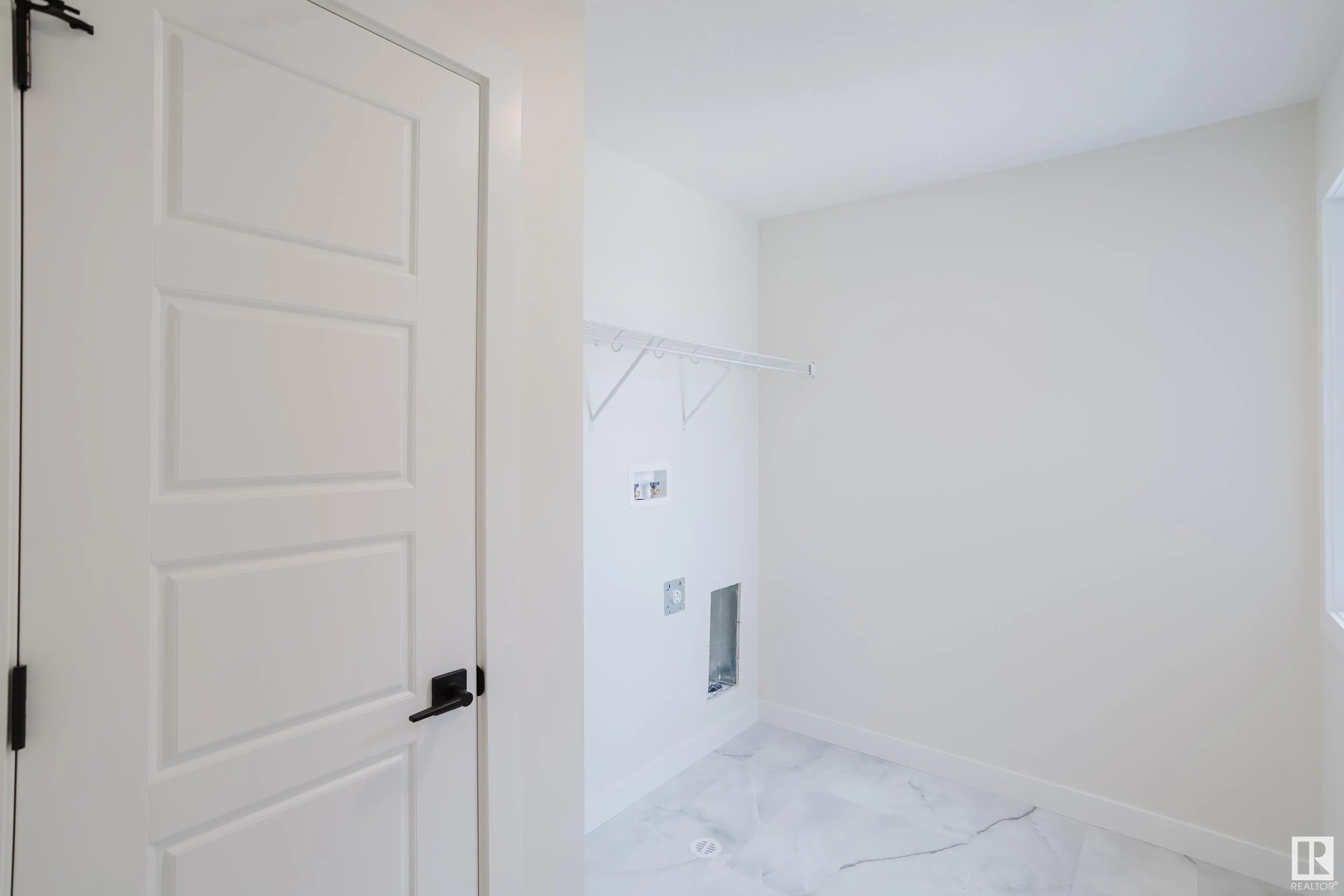 143 Catria Point(e)
