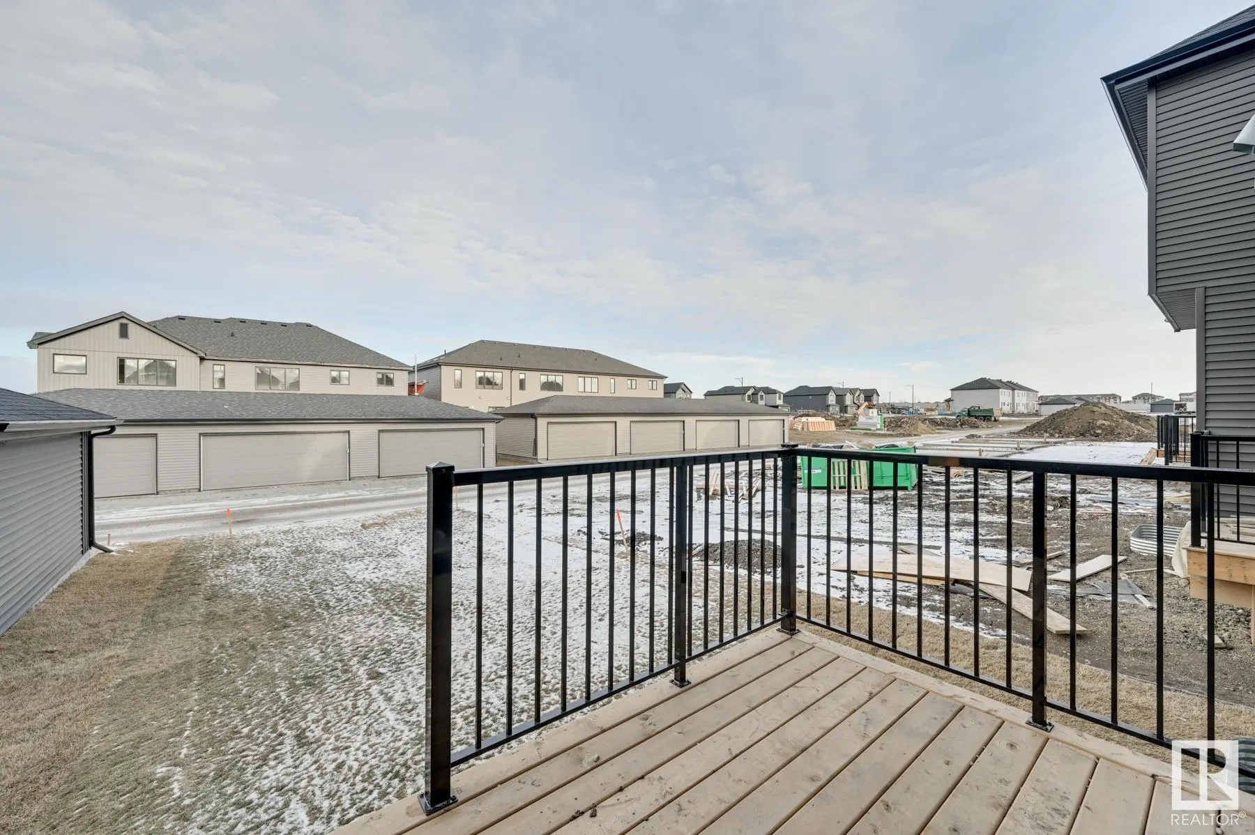 2107 Crossbill Lane