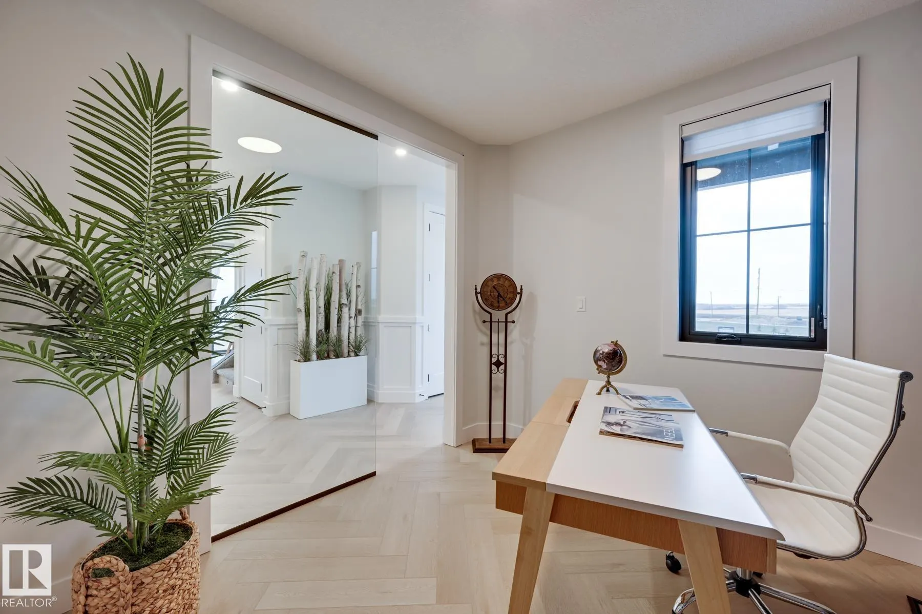 22 CANNES Cove