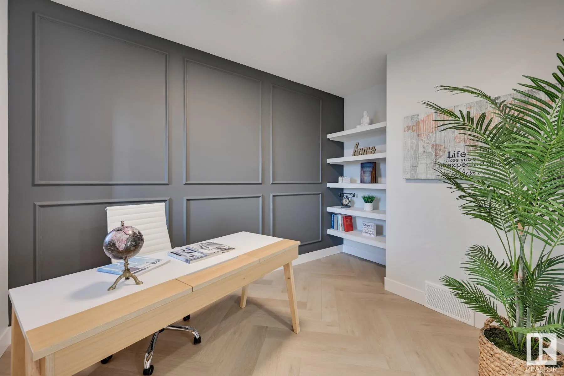 22 CANNES Cove