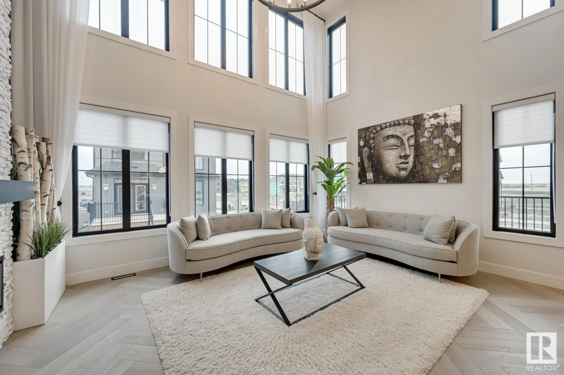 22 CANNES Cove
