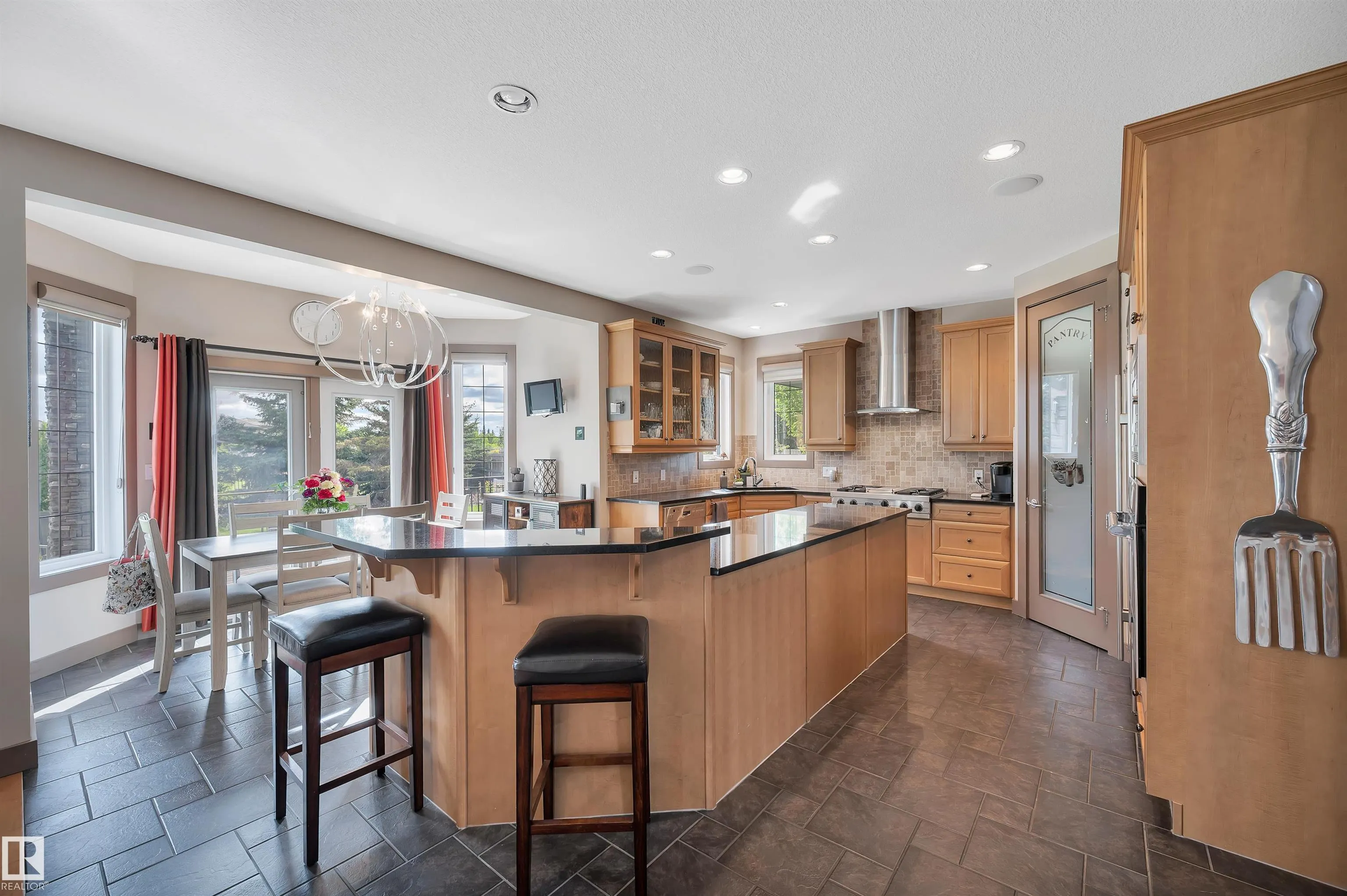 52328 RGE ROAD 233