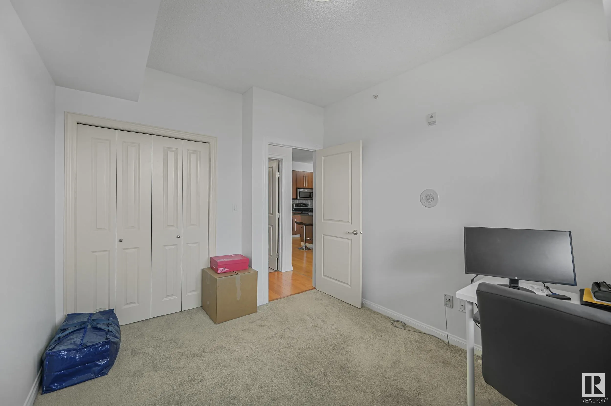 9819 104 Street