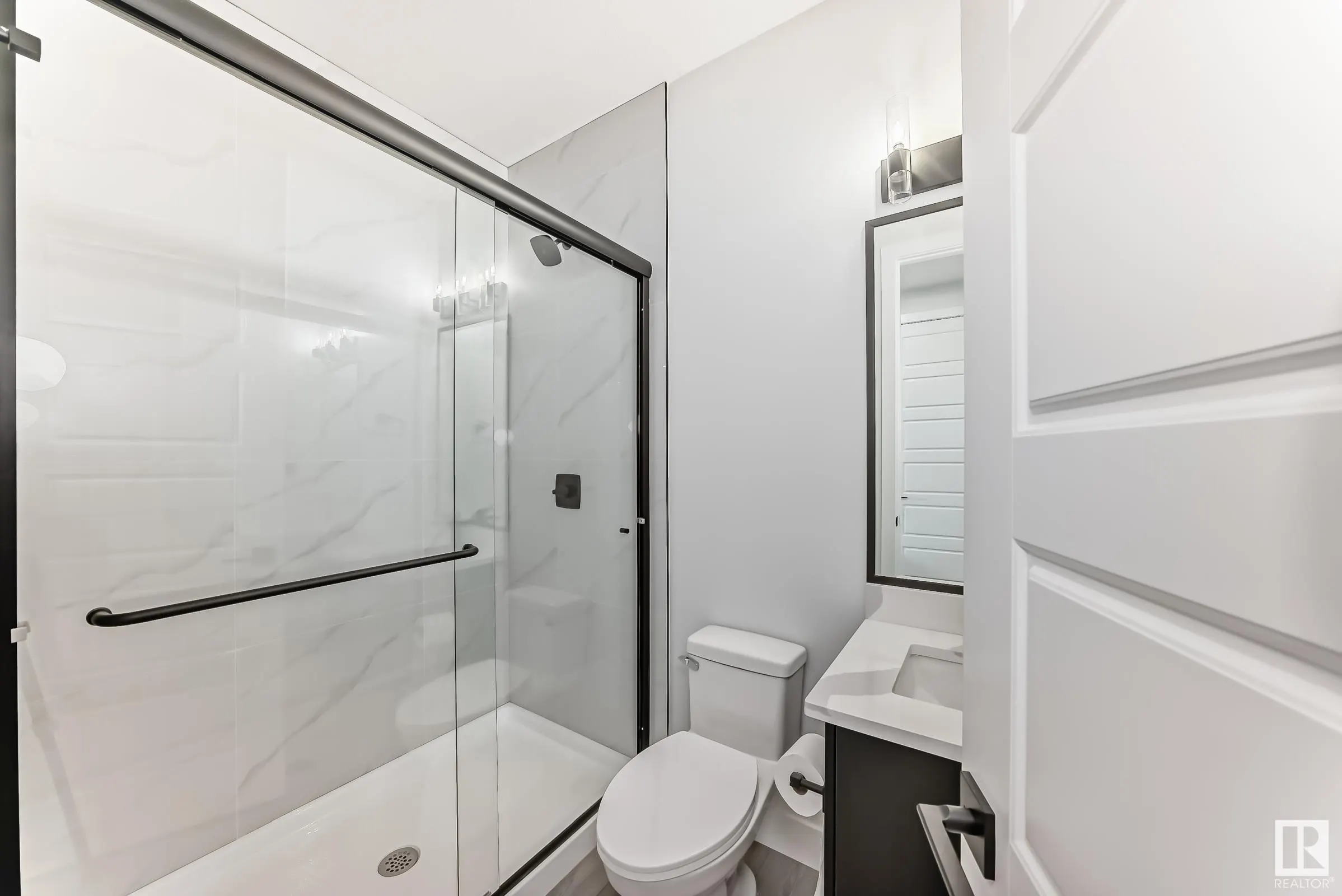 4 Edgefield Way