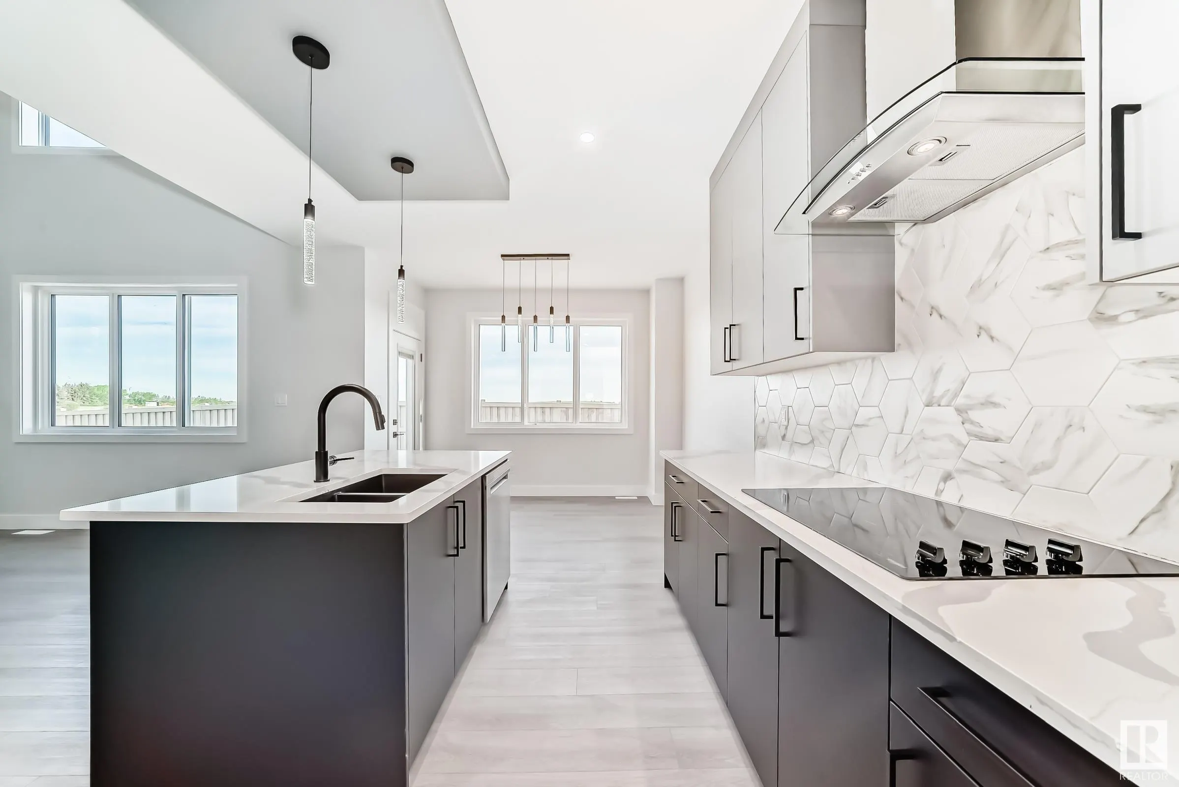 4 Edgefield Way