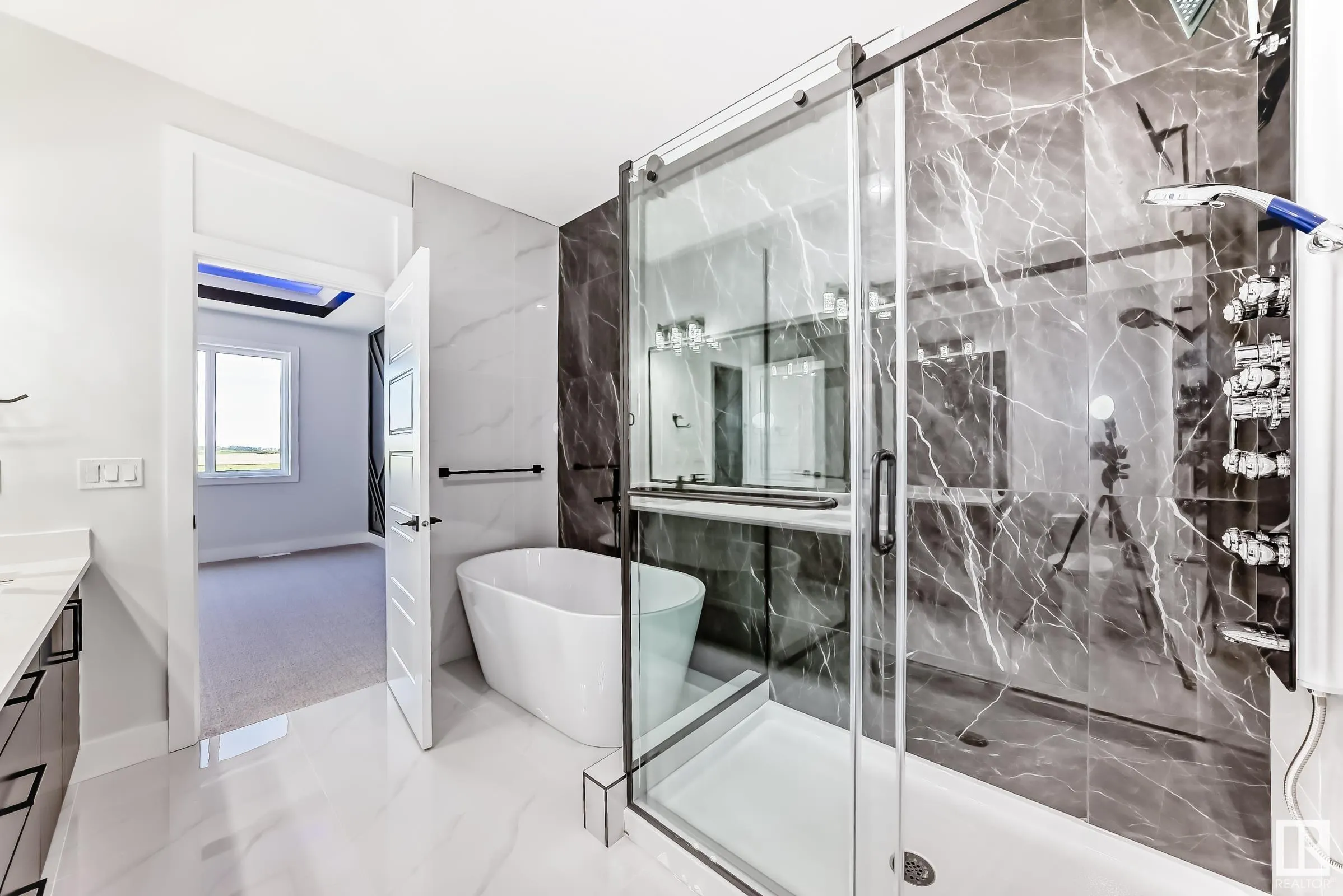 4 Edgefield Way