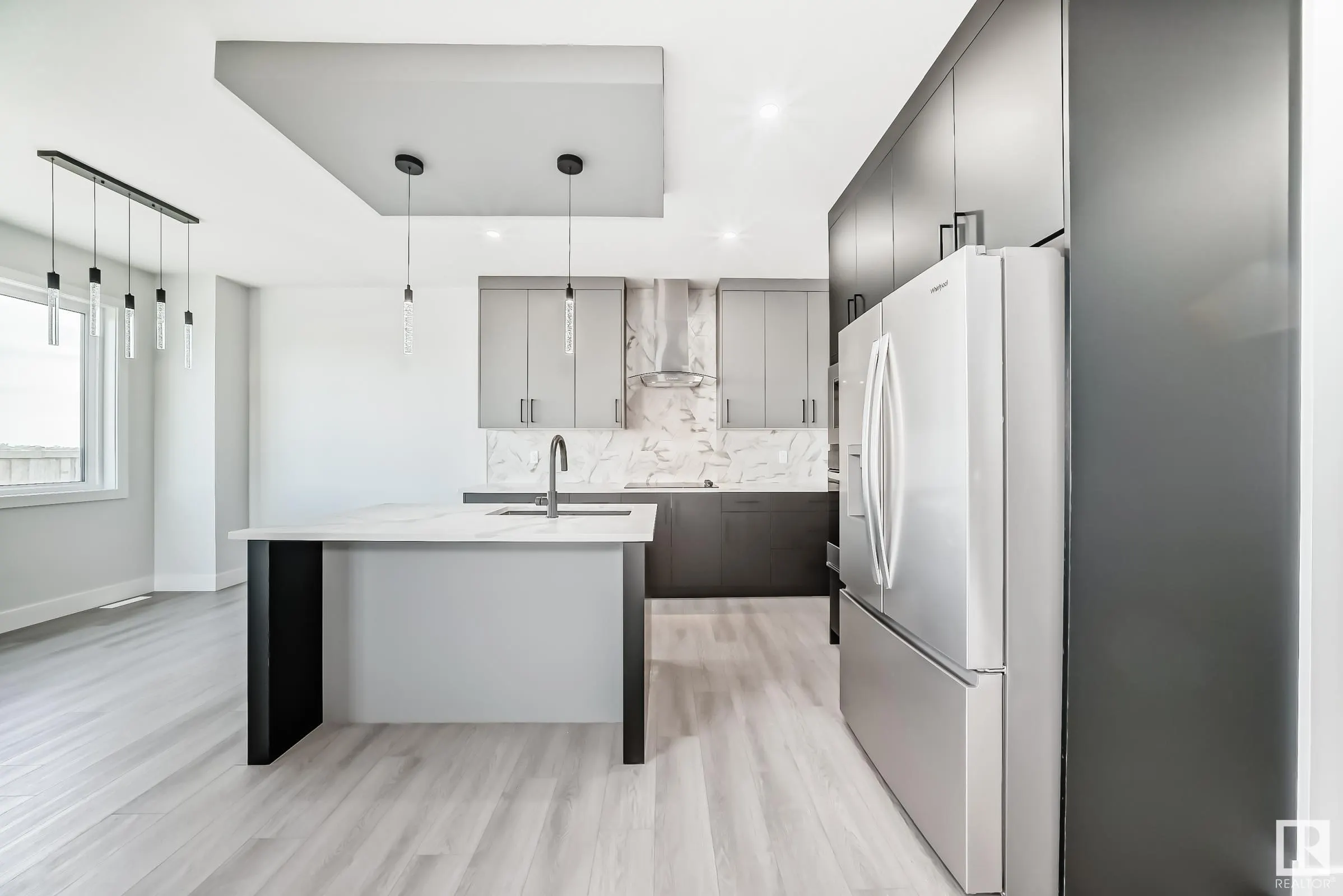 4 Edgefield Way