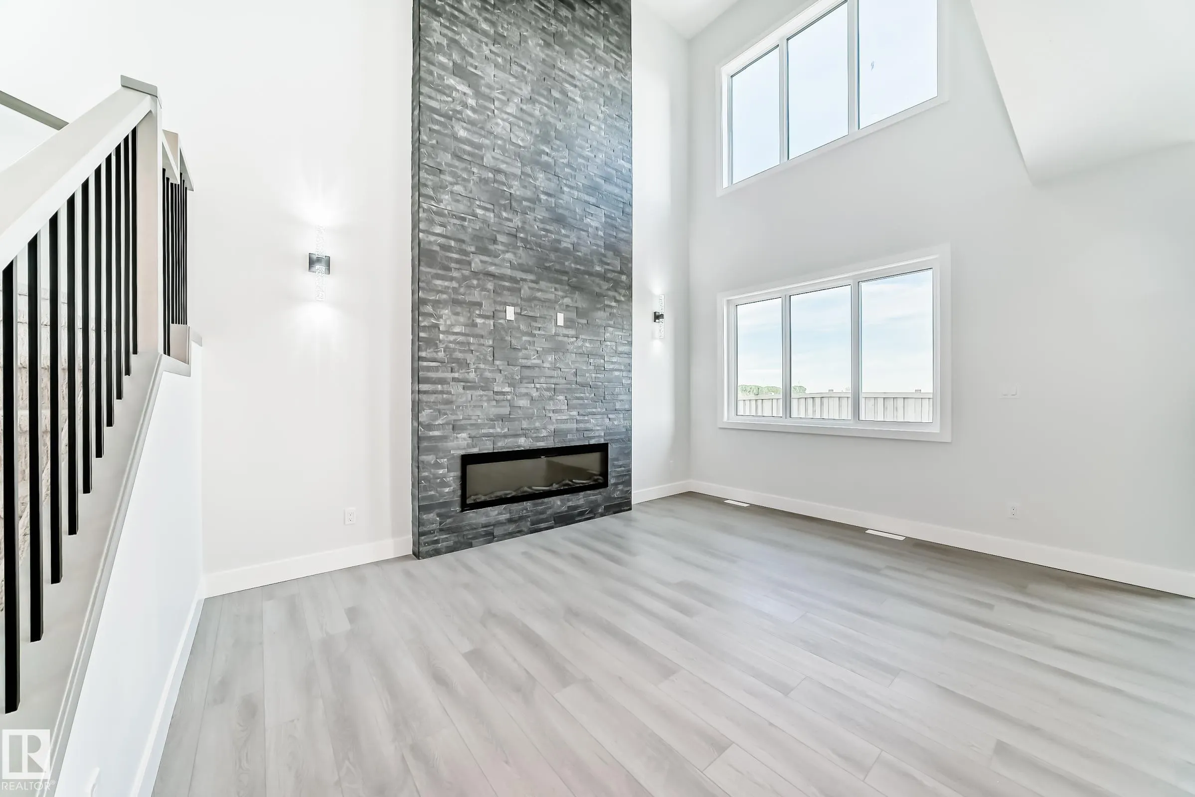 4 Edgefield Way