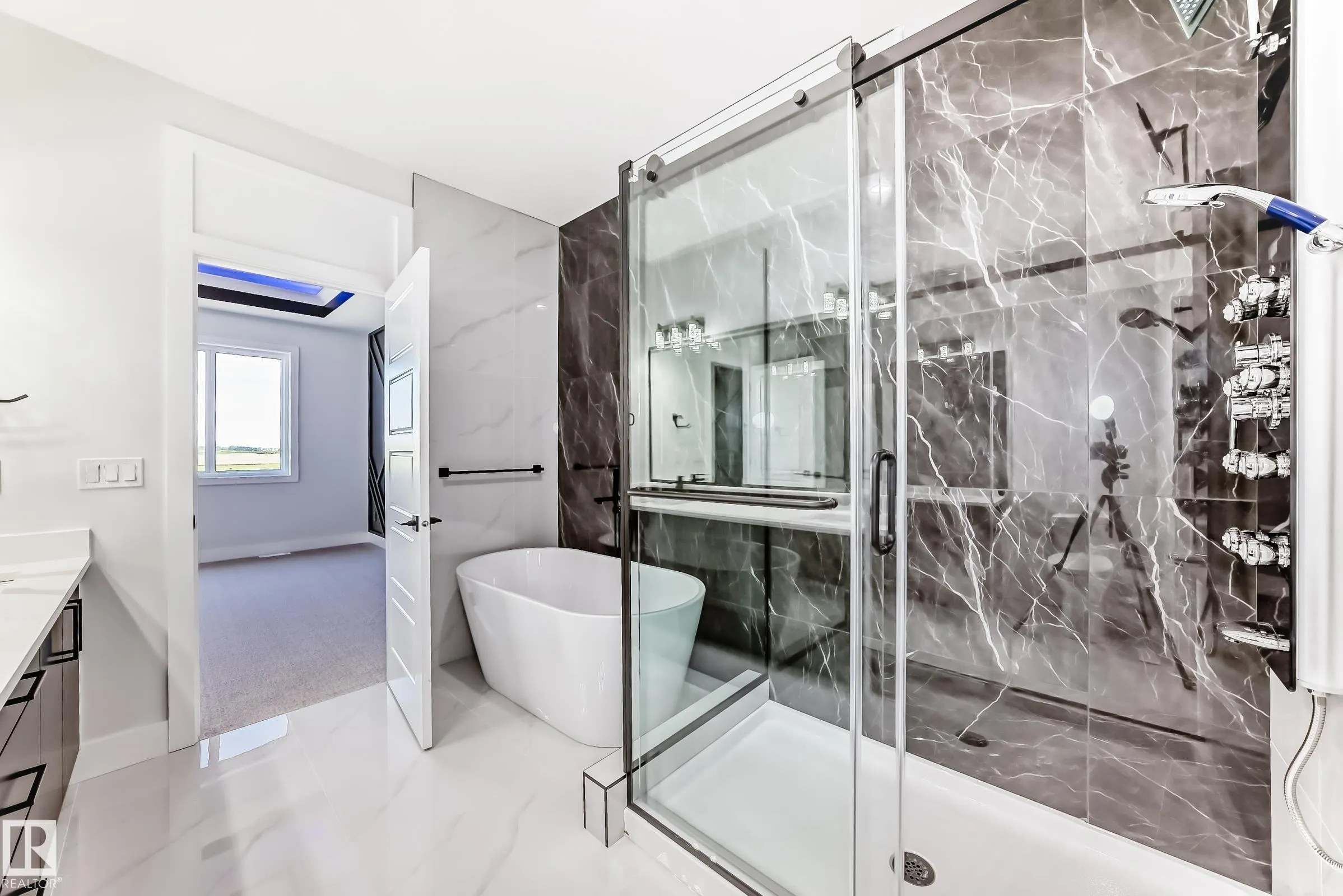 4 Edgefield Way