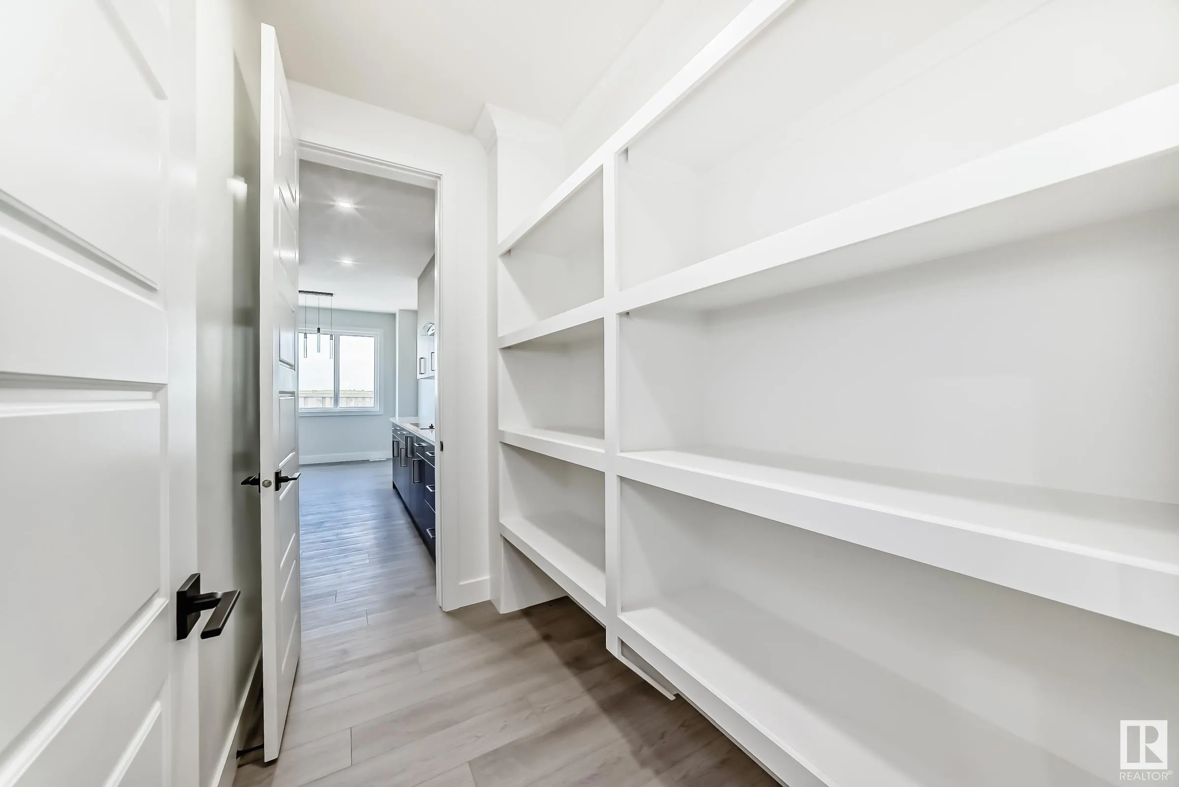 4 Edgefield Way