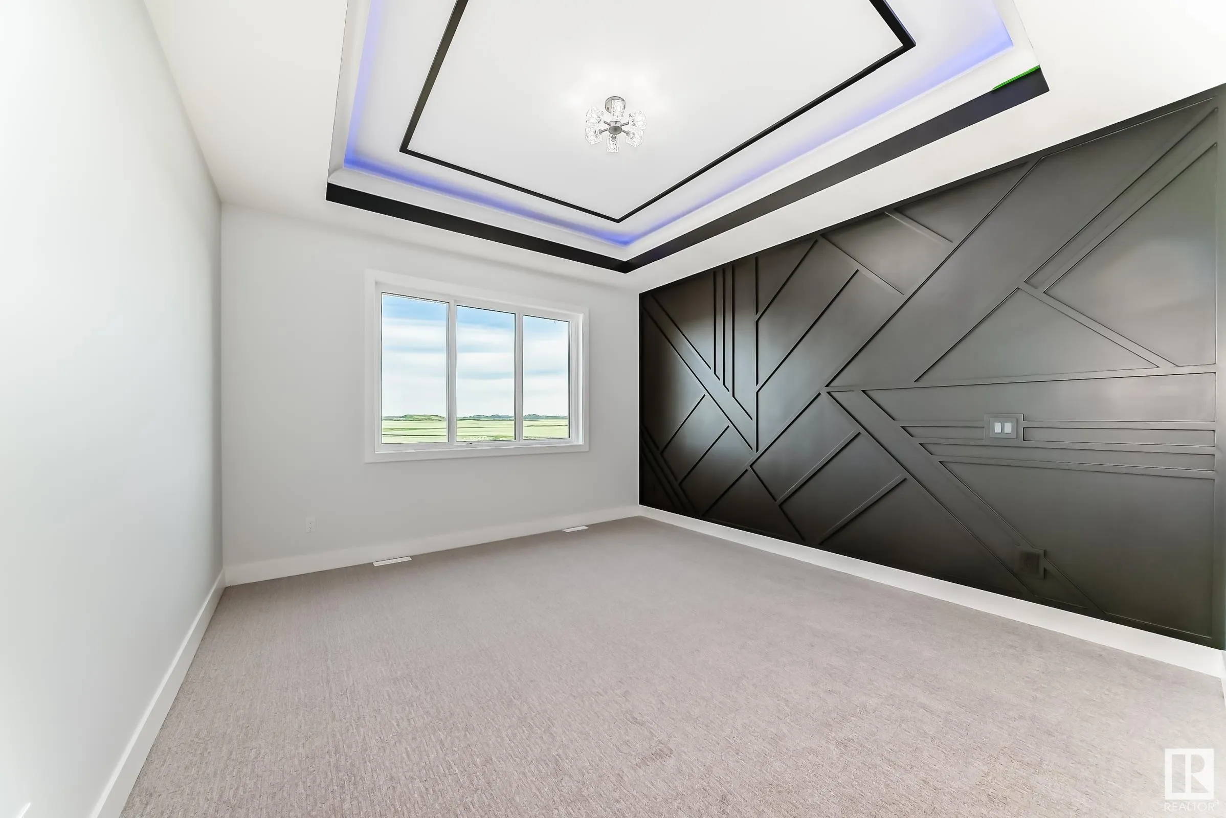 4 Edgefield Way