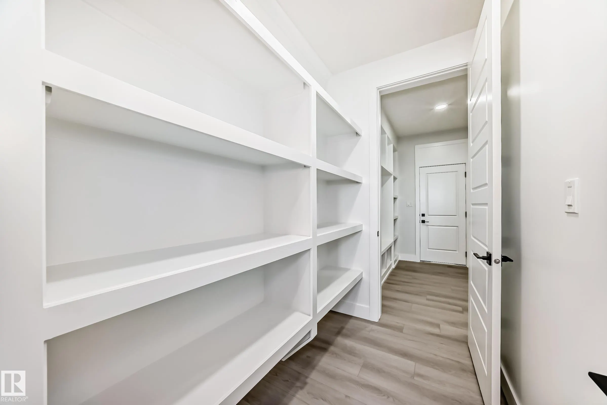 4 Edgefield Way