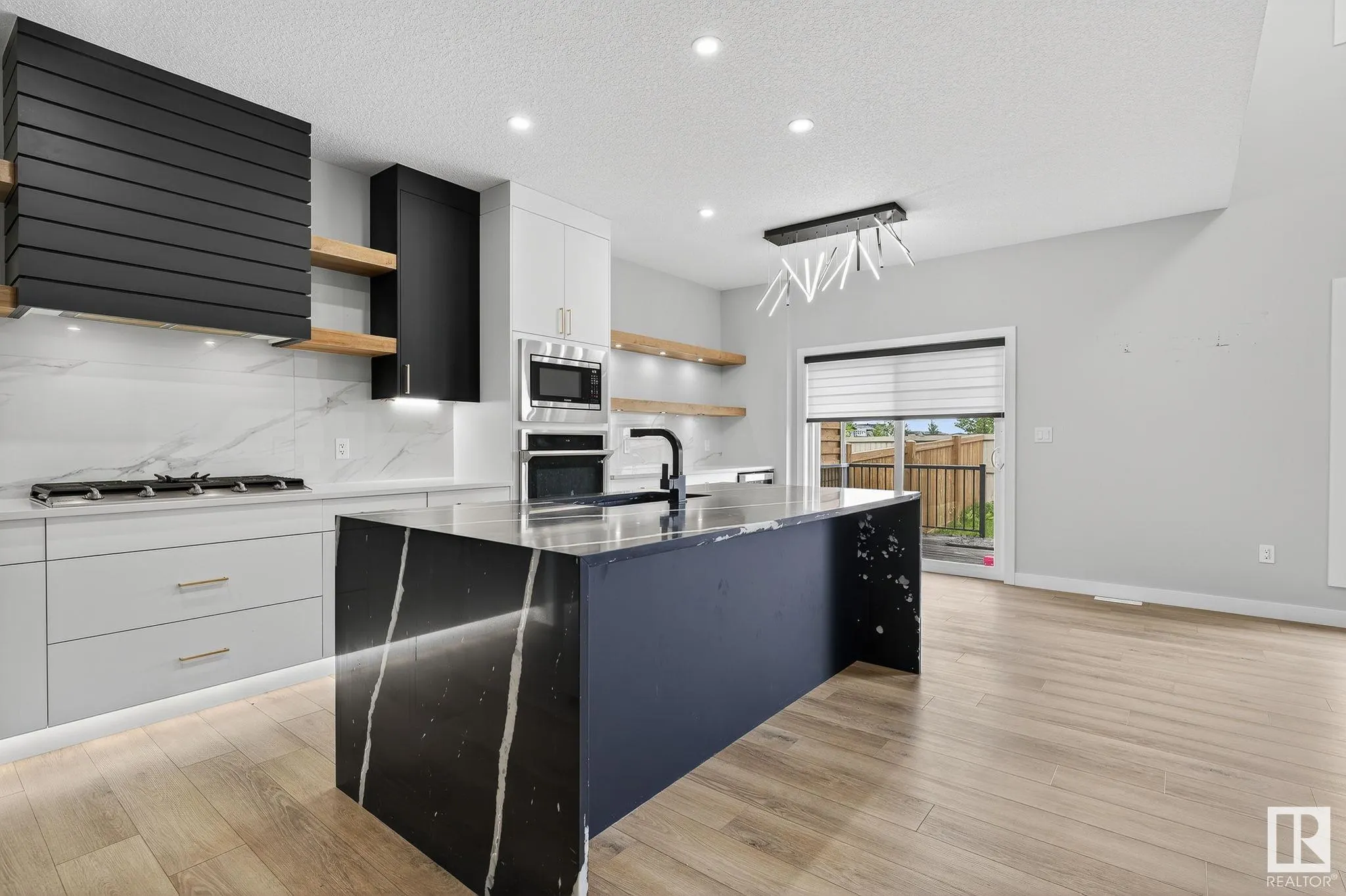 5323 KIMBALL Place