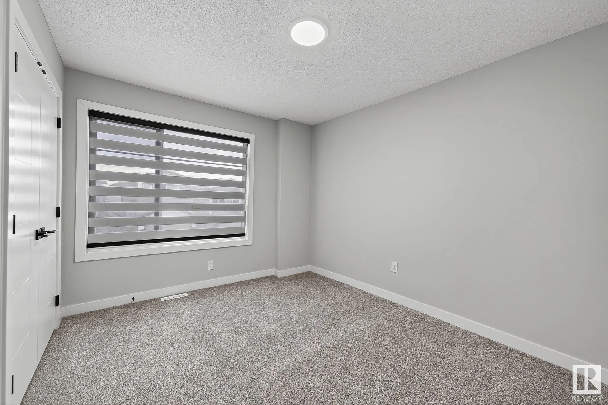 5323 KIMBALL Place