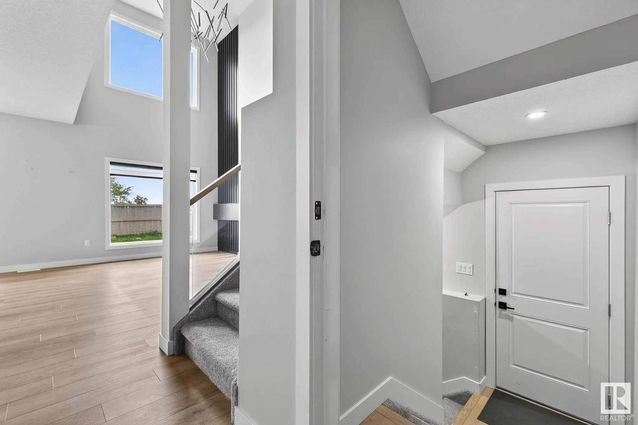 5323 KIMBALL Place