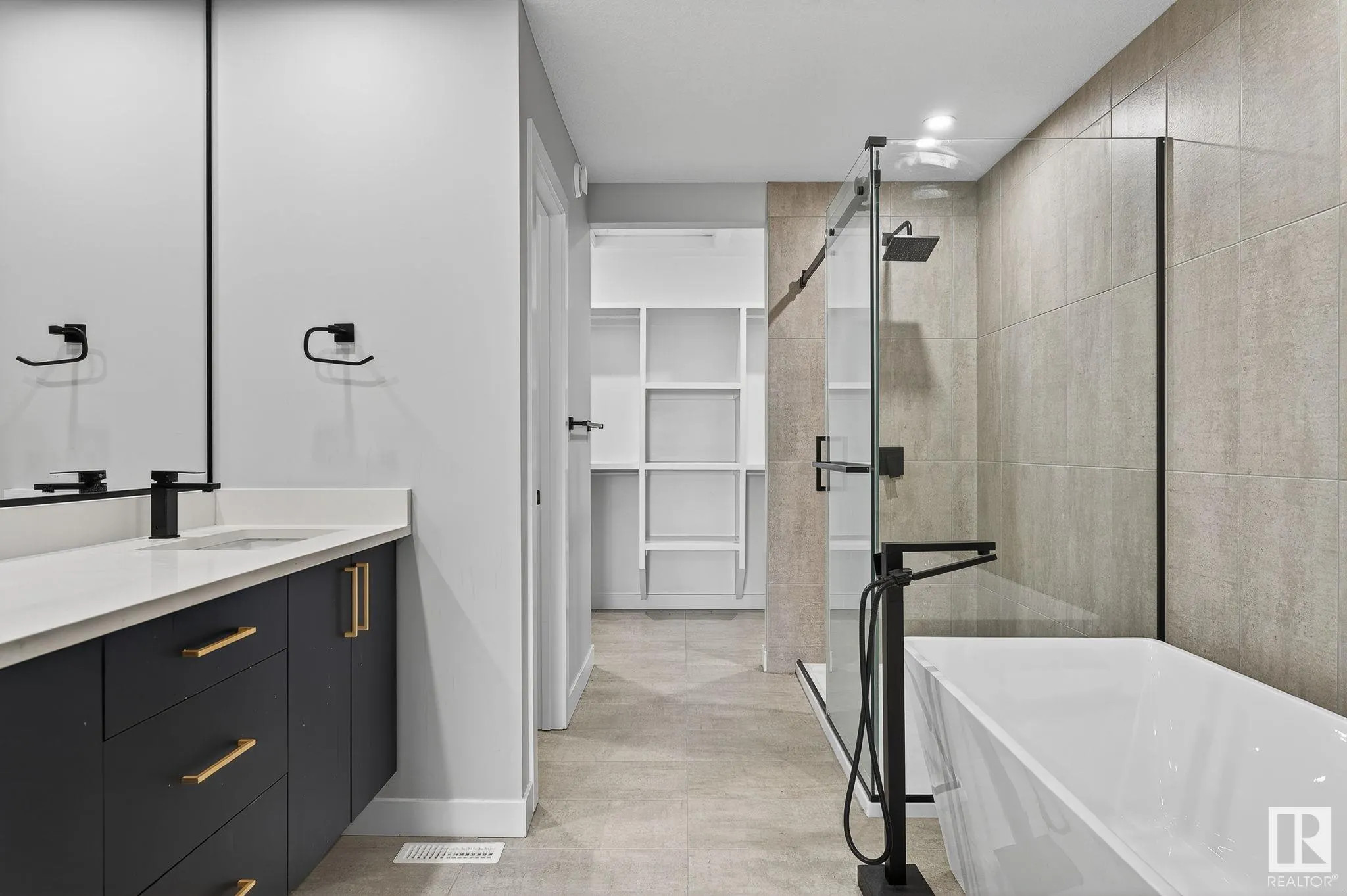 5323 KIMBALL Place