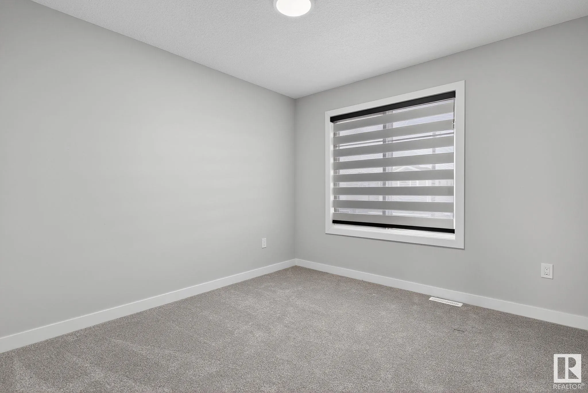 5323 KIMBALL Place