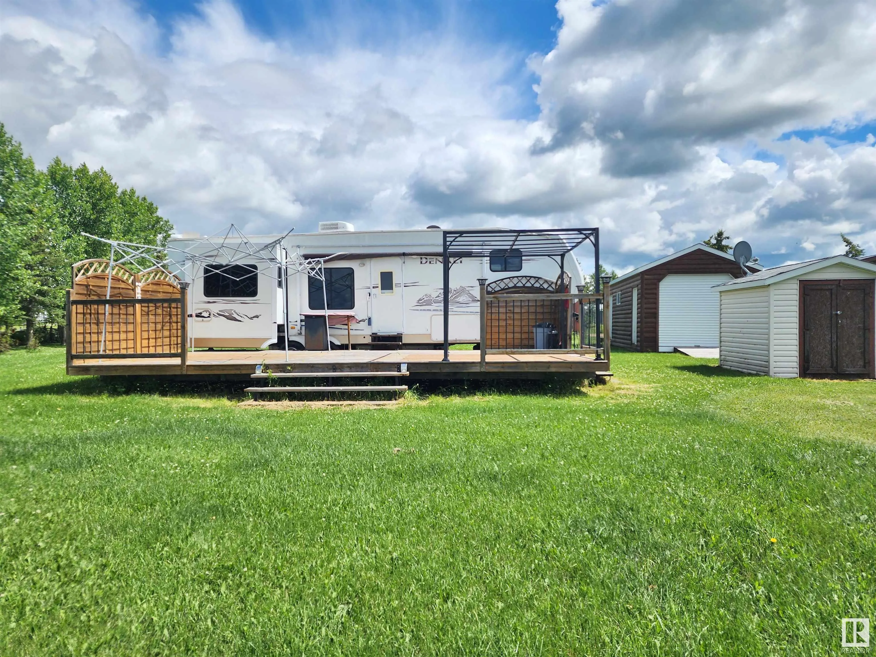 461032 HWY 13