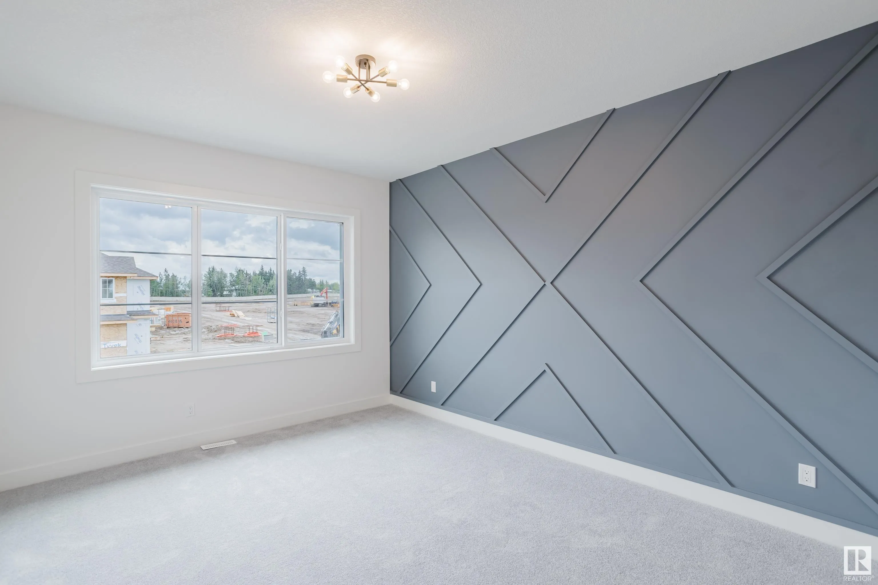 1851 Crossbill Loop
