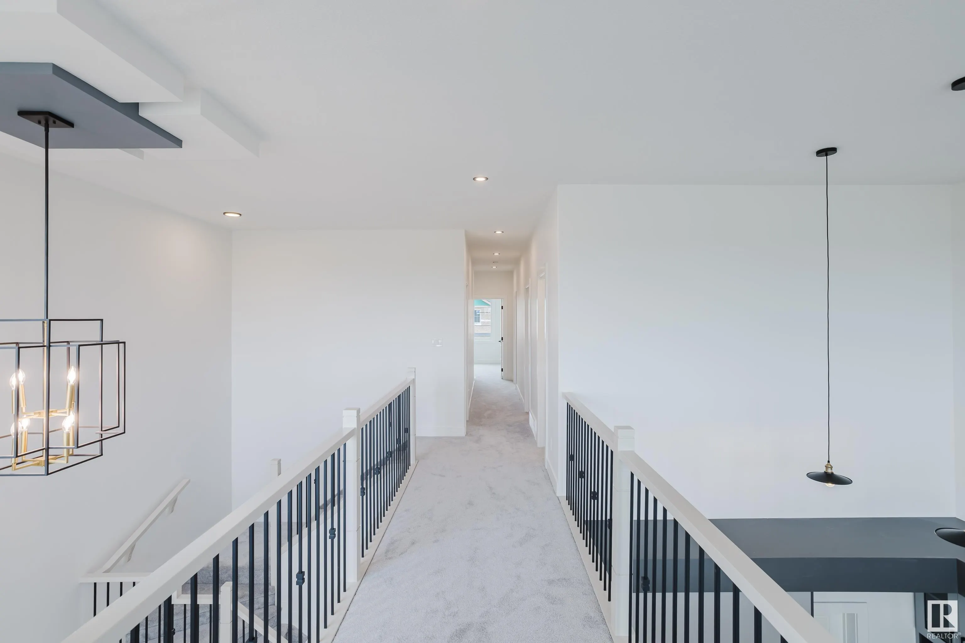 1851 Crossbill Loop