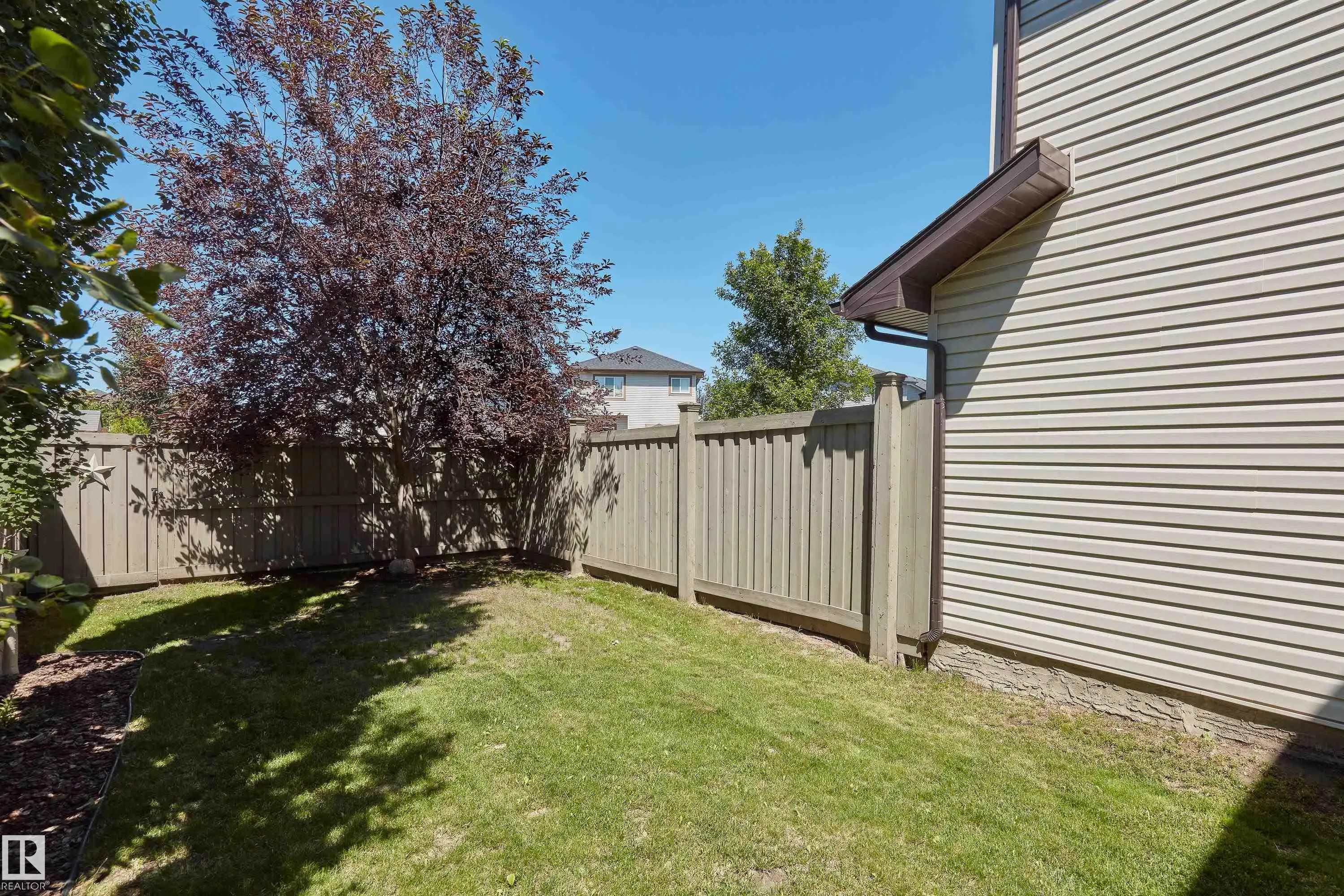 560 CHAPPELLE Drive