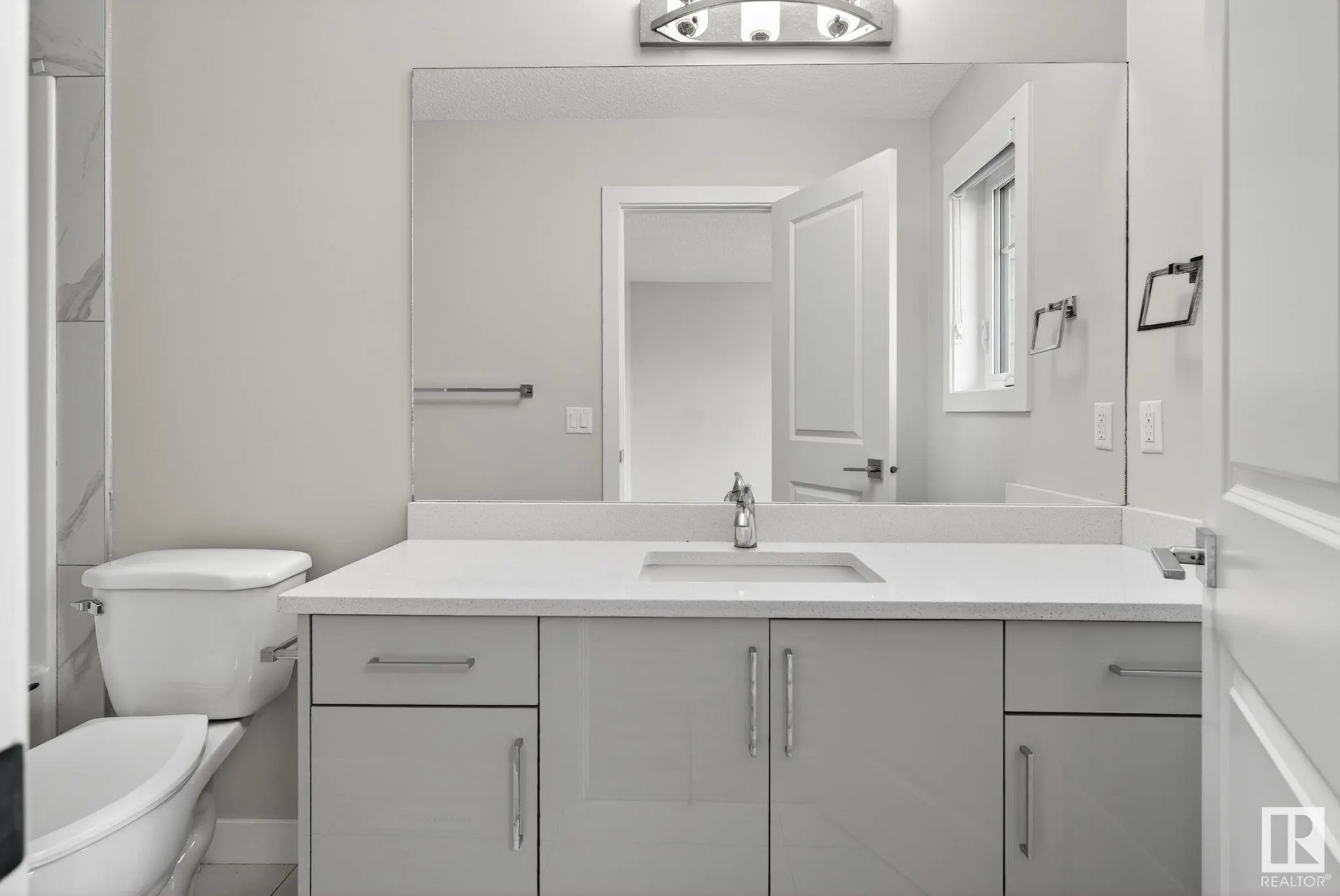 4883 ALWOOD Pt.
