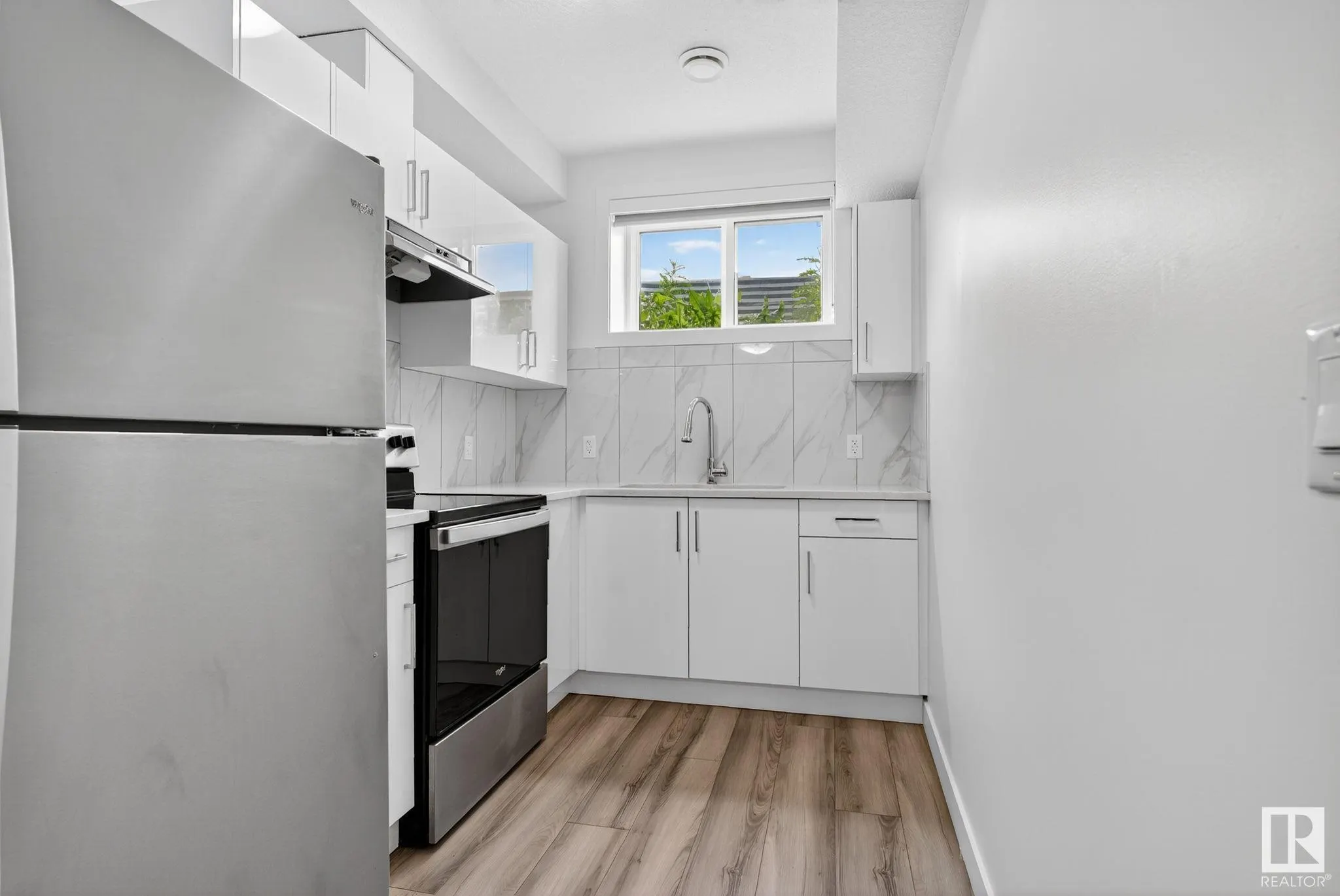 4883 ALWOOD Pt.