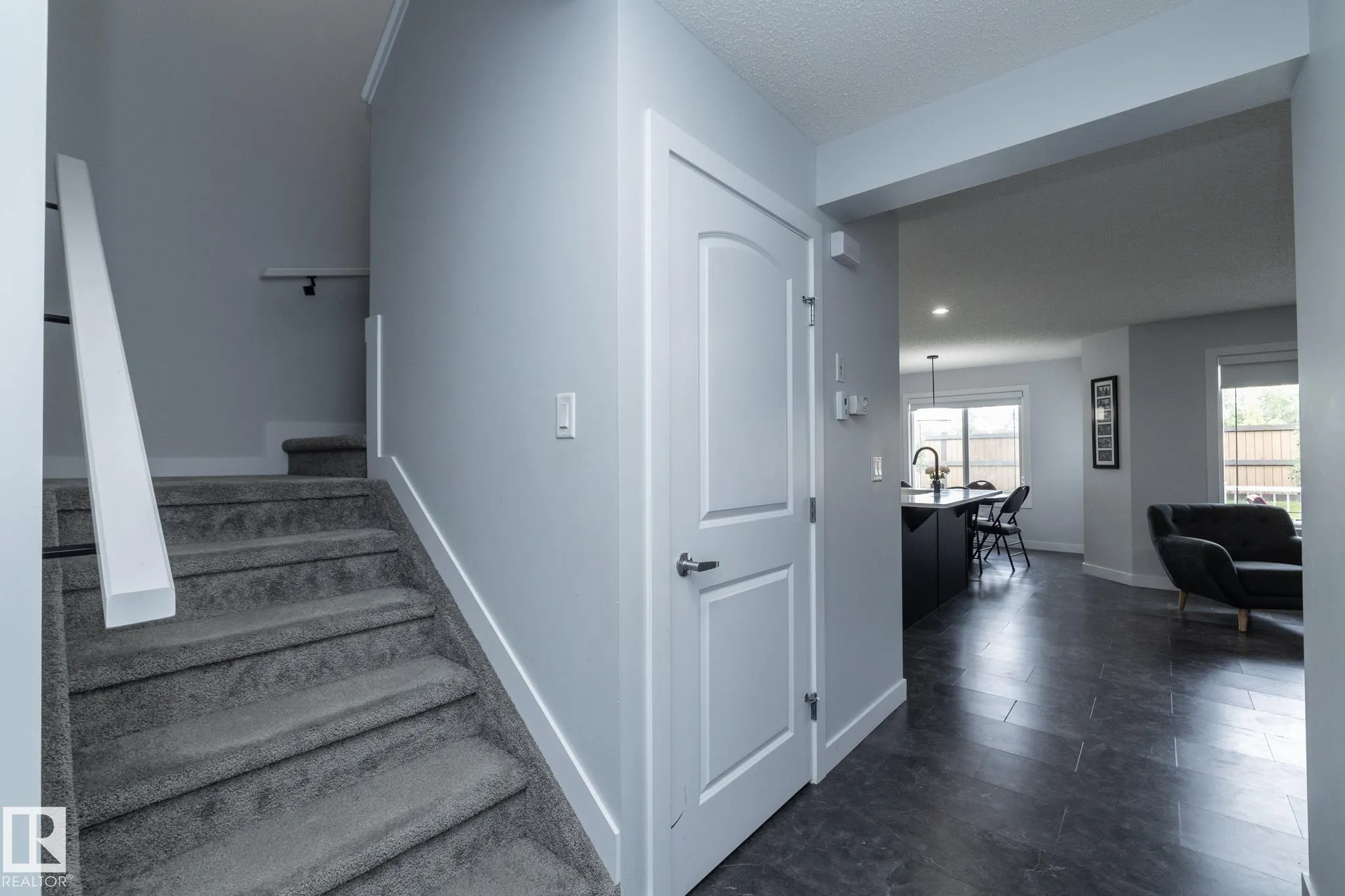 5117 Lark Crescent