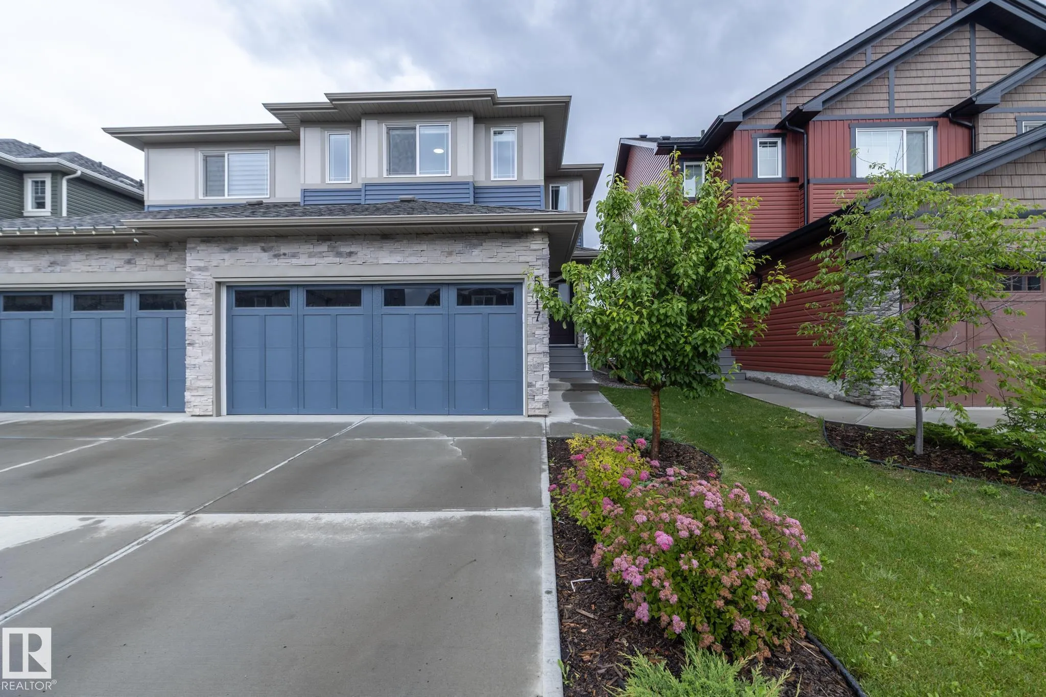 5117 Lark Crescent