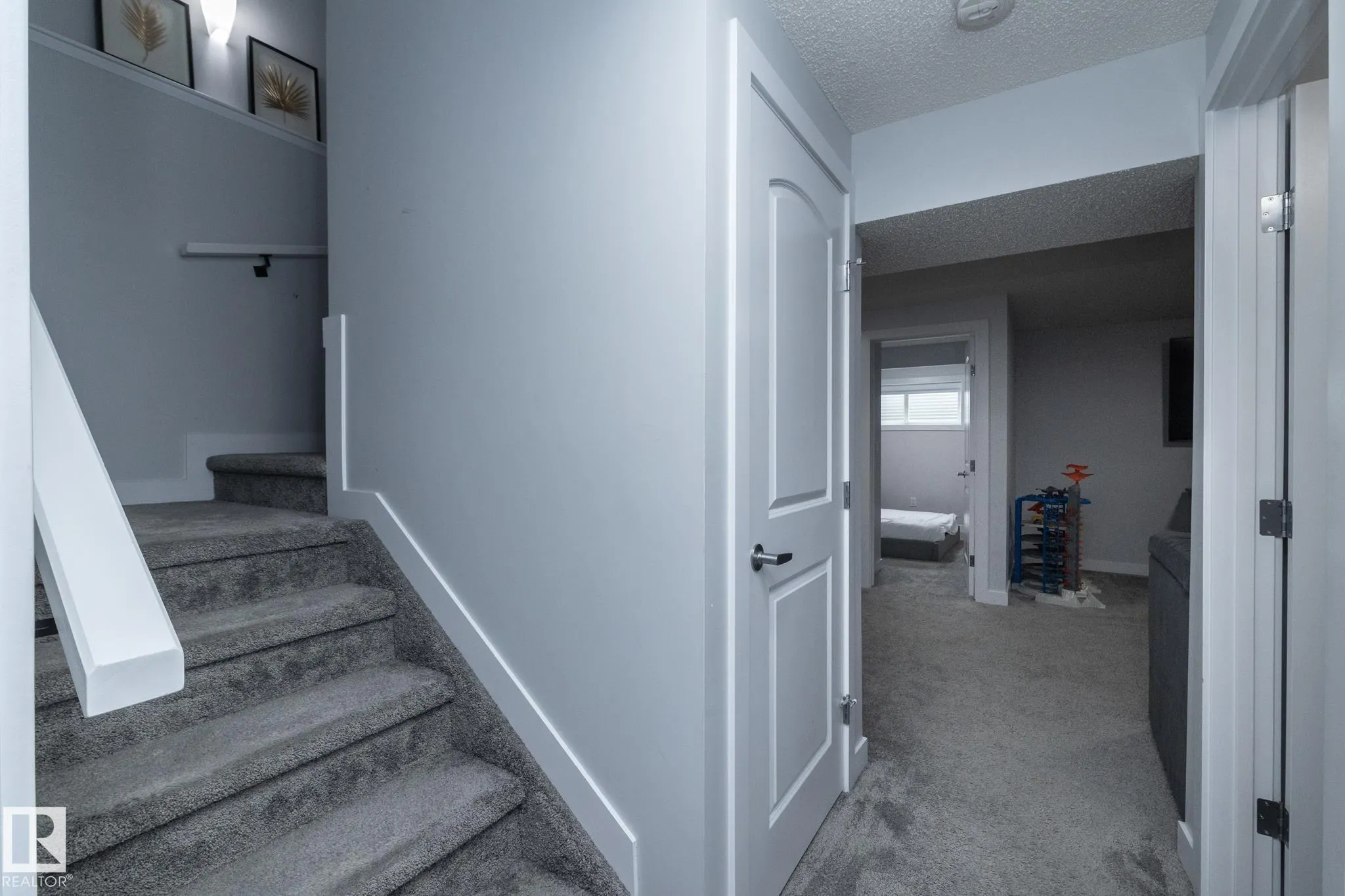 5117 Lark Crescent