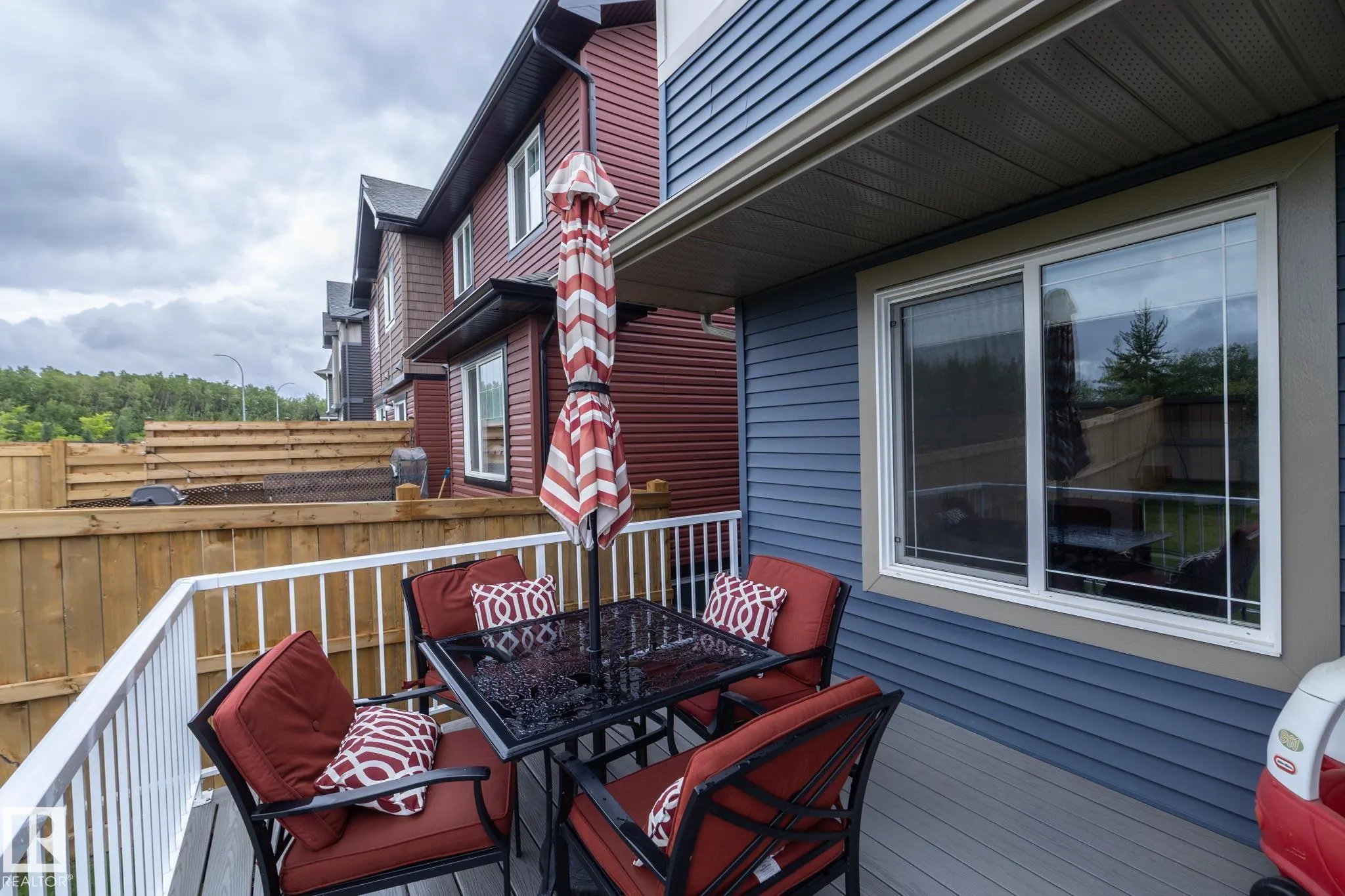 5117 Lark Crescent