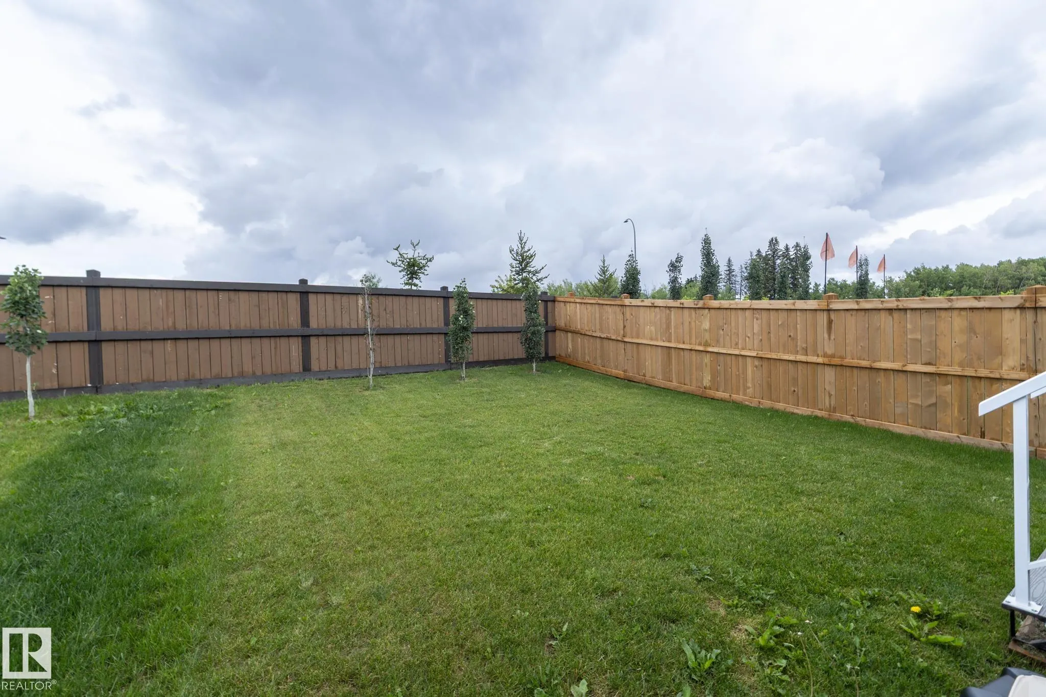 5117 Lark Crescent