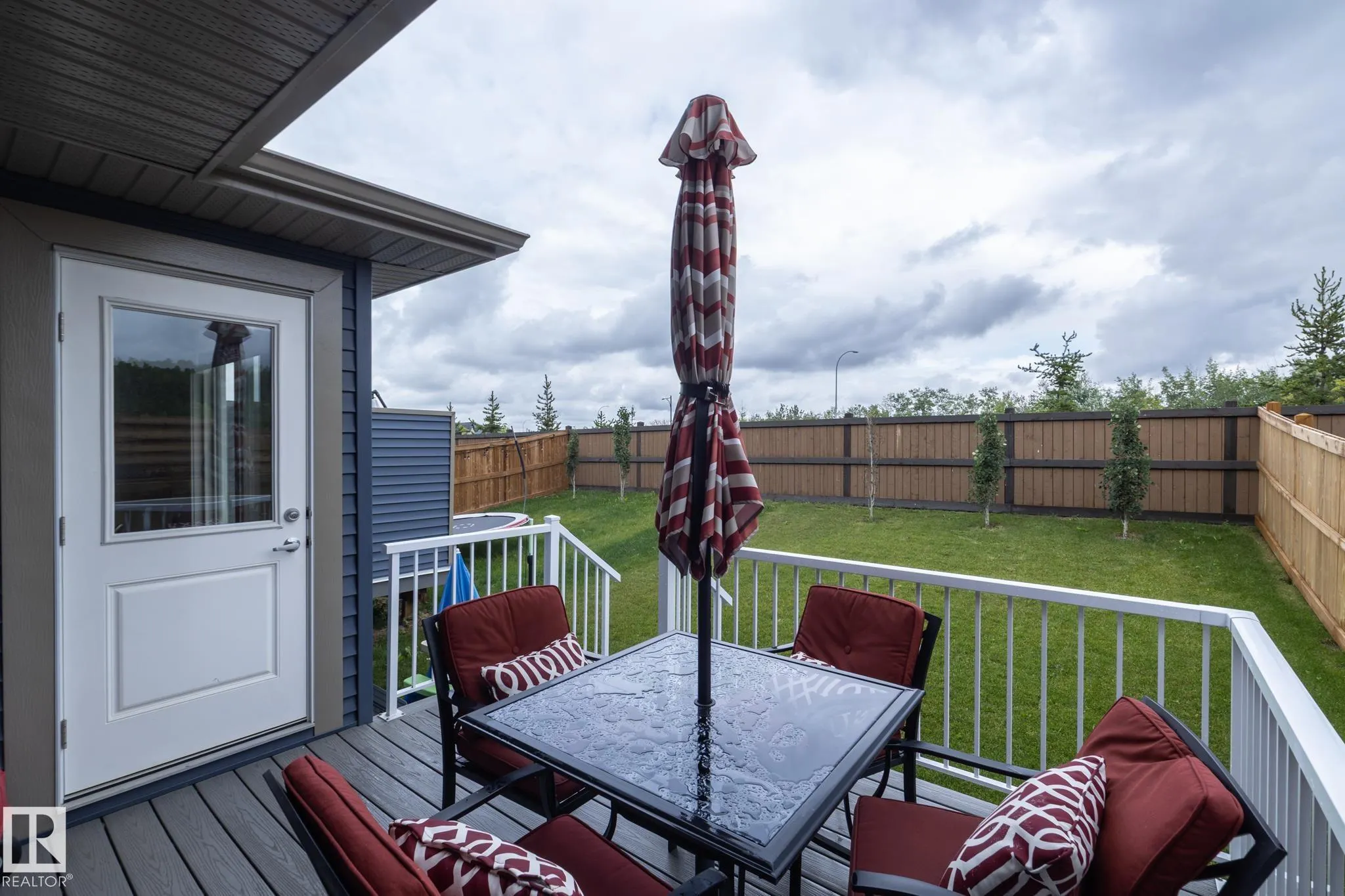 5117 Lark Crescent