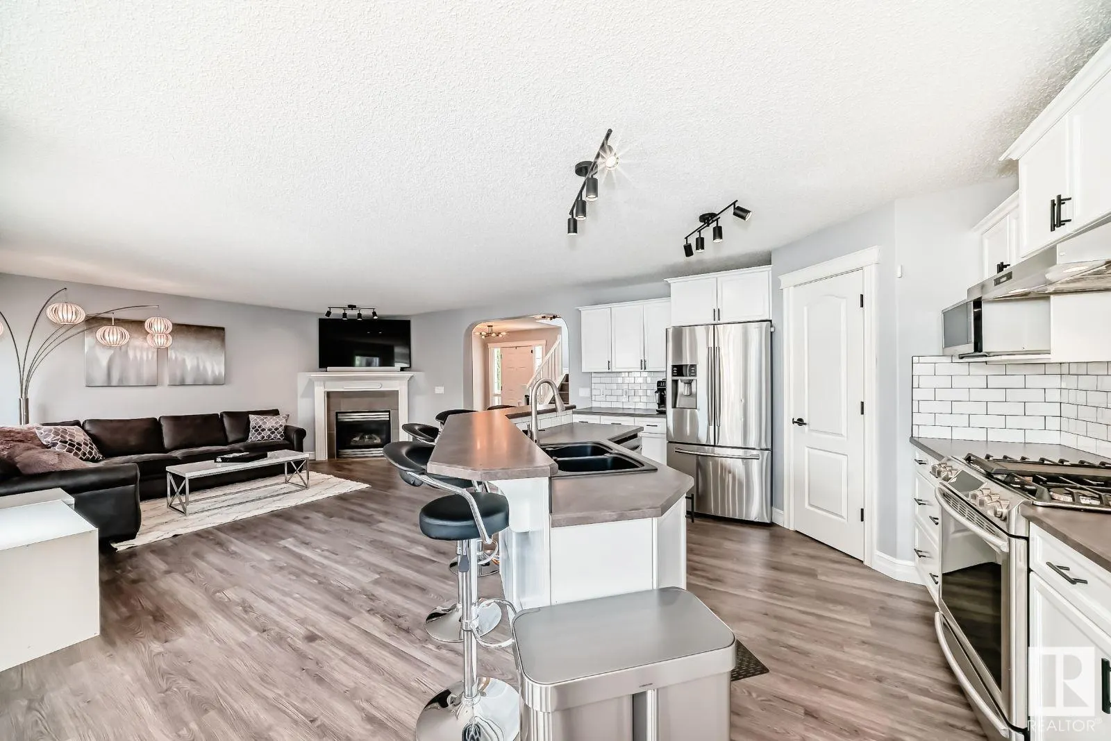 220 FOXTAIL Way
